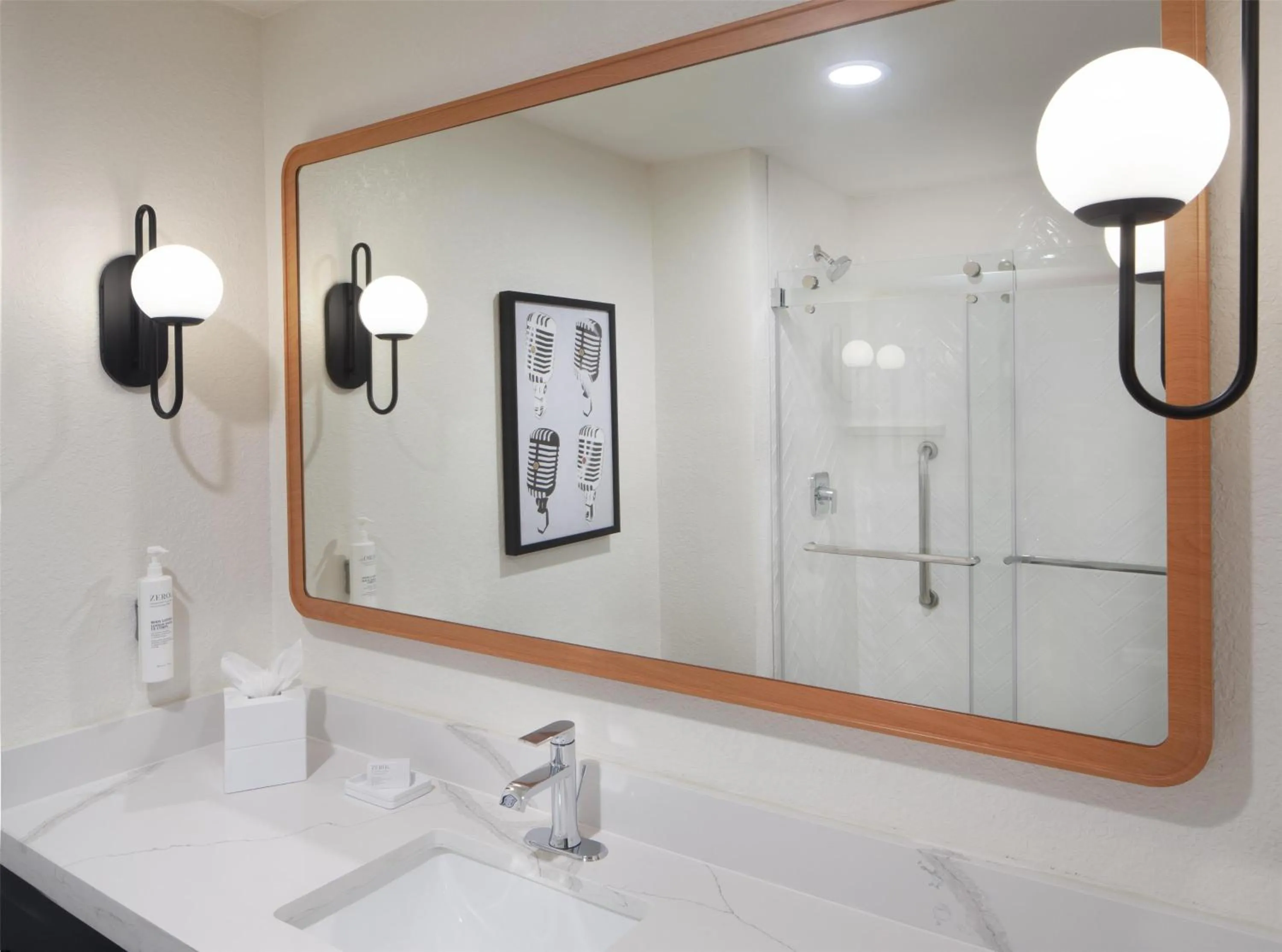 Bathroom in Hampton Inn by Hilton Tampa Fairgrounds Casino