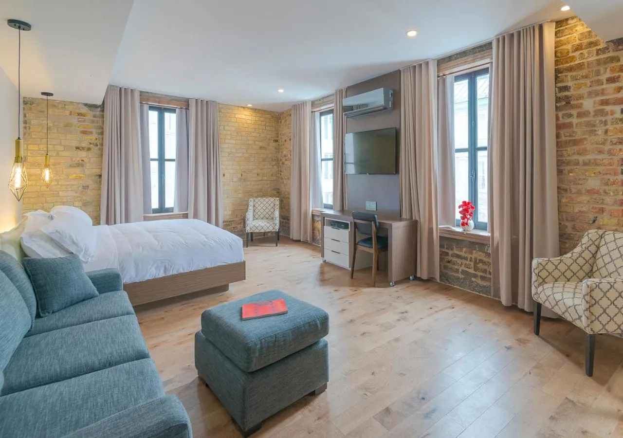 Photo of the whole room, Bed in La Maison Kent - Par Aneyro