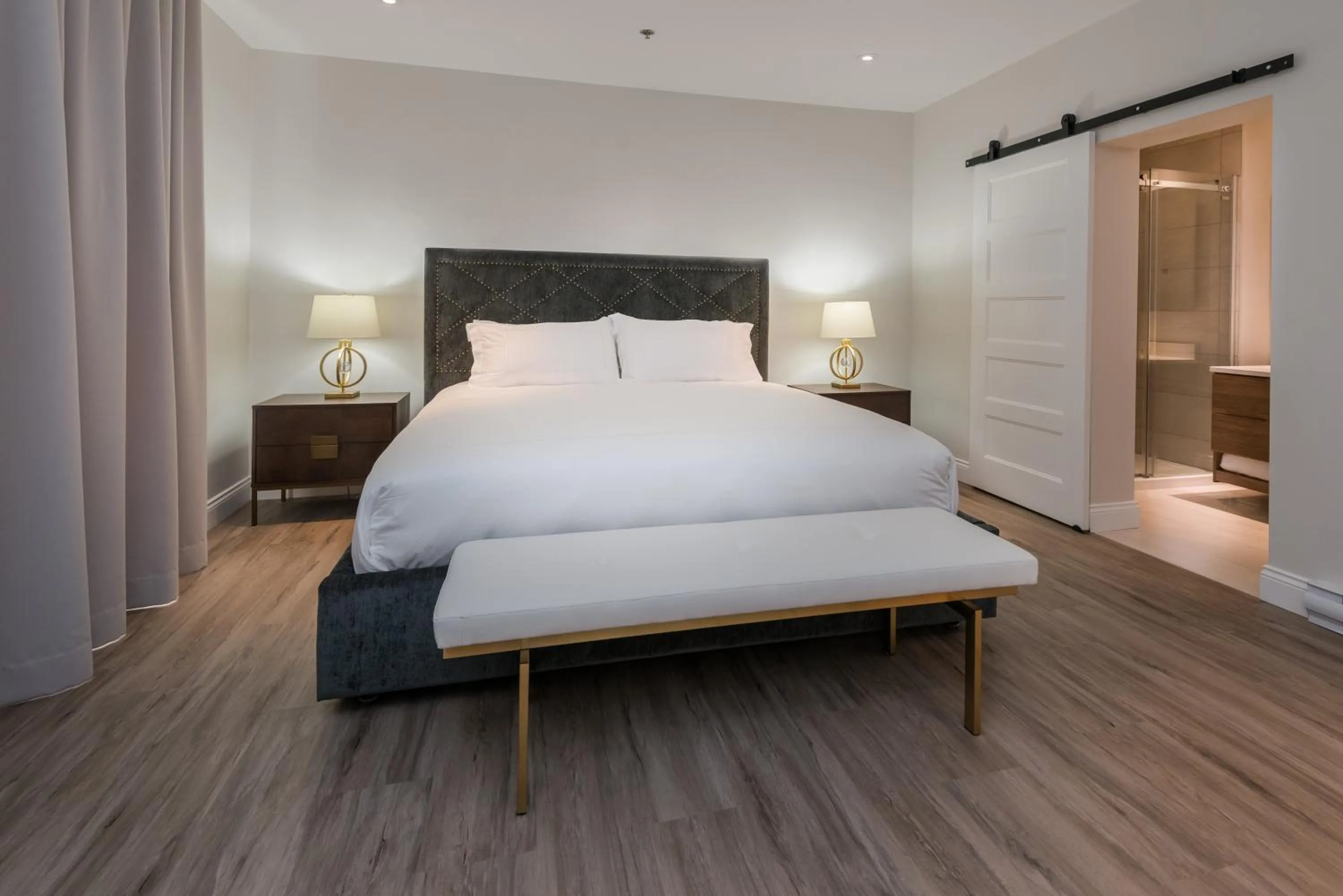 Bed in La Maison Kent - Par Aneyro