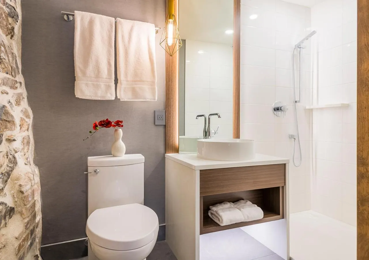 Bathroom in La Maison Kent - Par Aneyro