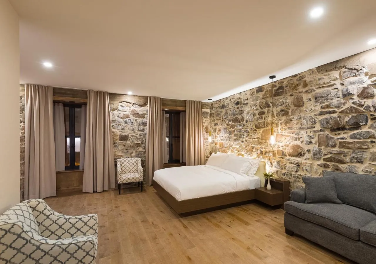 Photo of the whole room, Bed in La Maison Kent - Par Aneyro