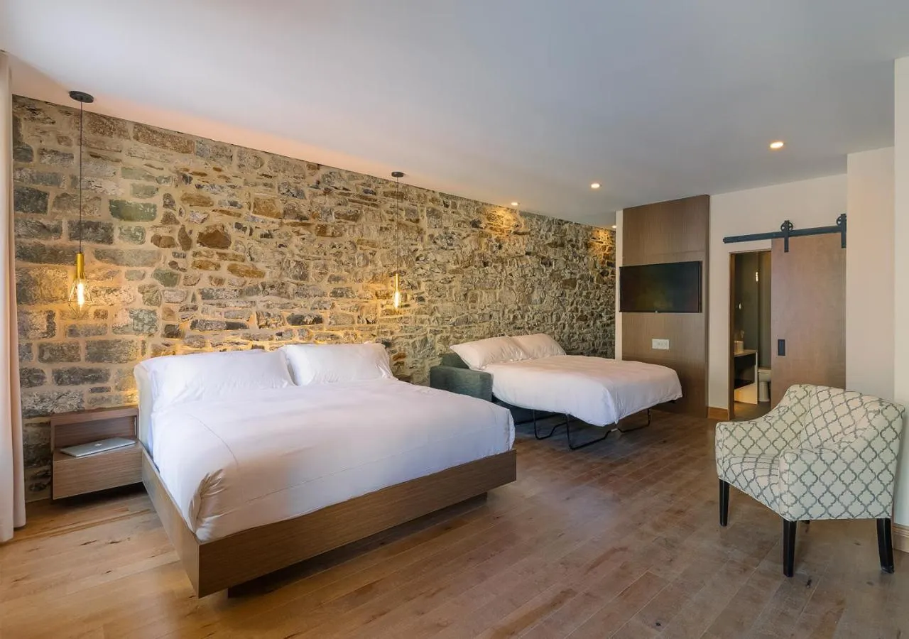 Photo of the whole room, Bed in La Maison Kent - Par Aneyro