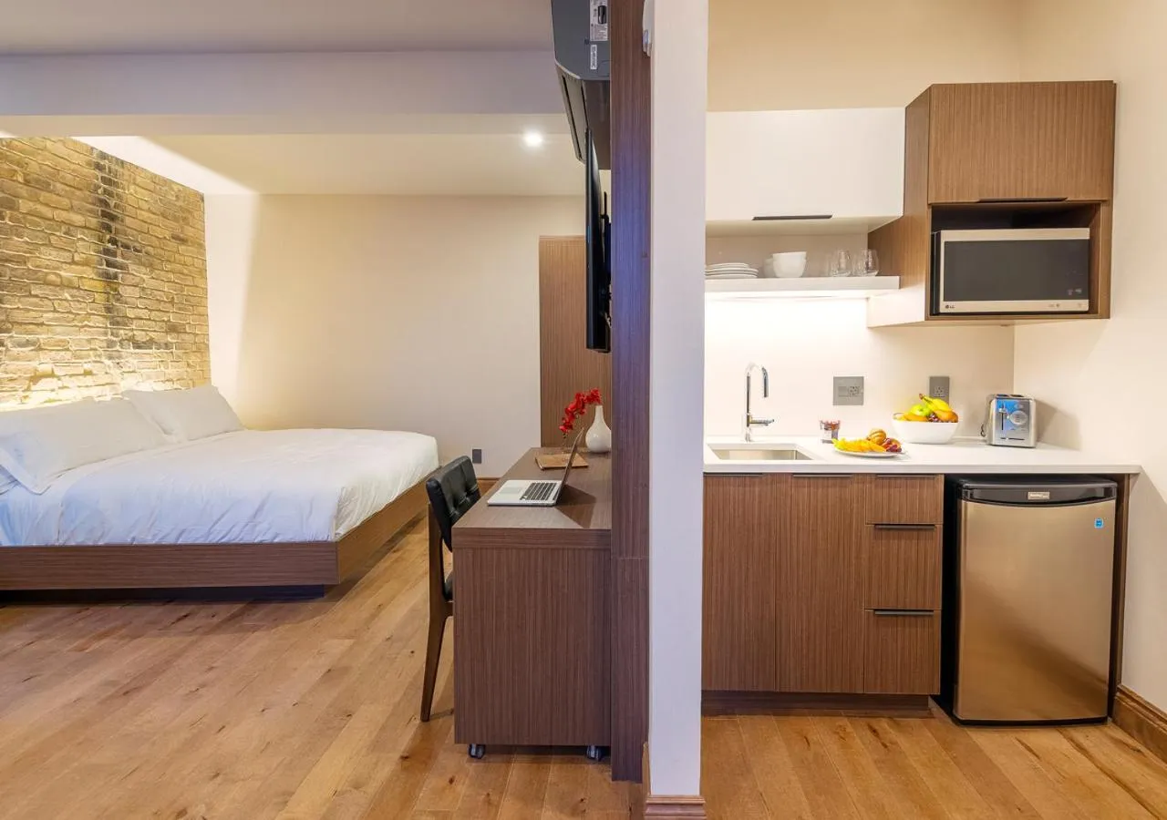 Photo of the whole room, Bed in La Maison Kent - Par Aneyro