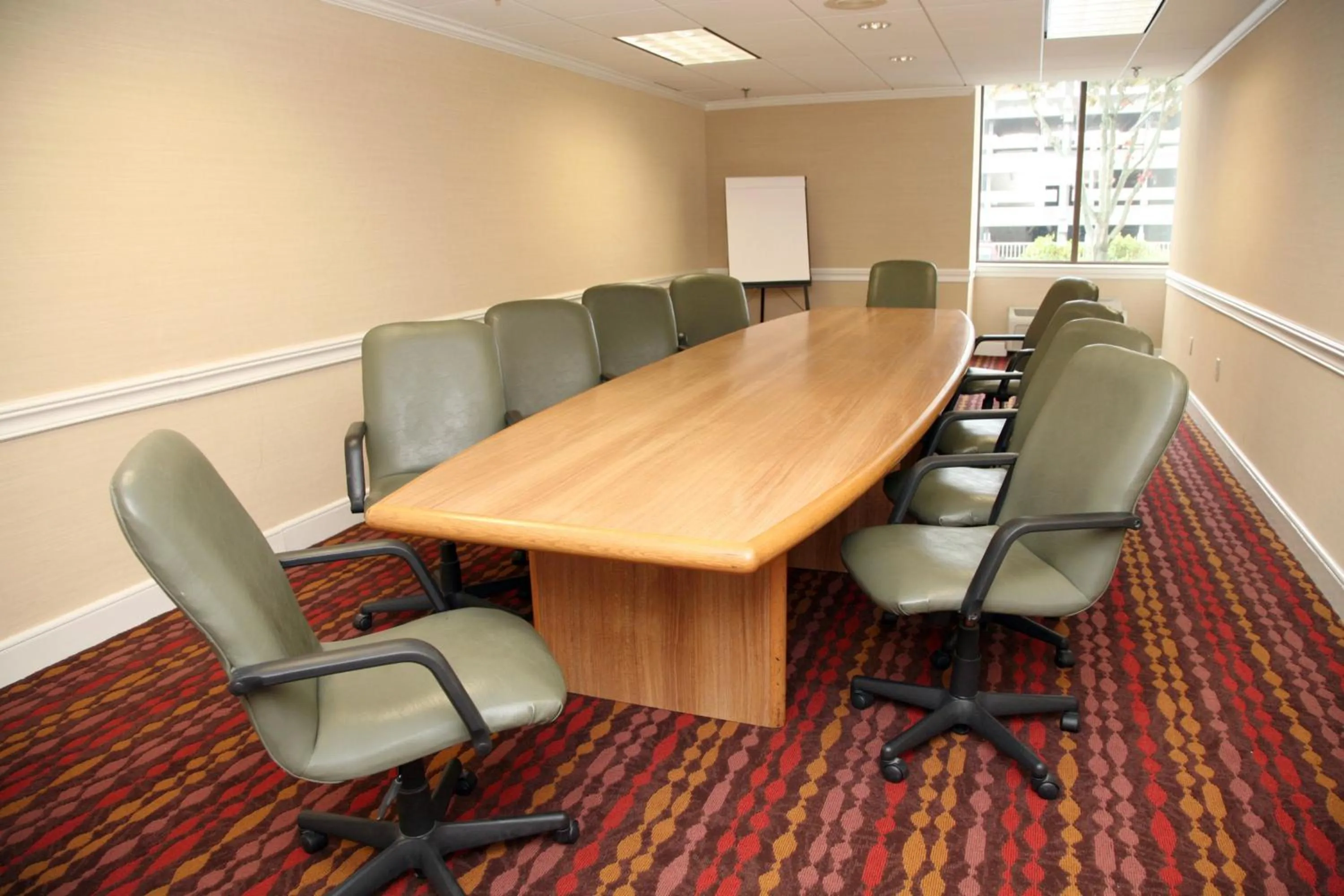 Meeting/conference room in Holiday Inn New London by IHG