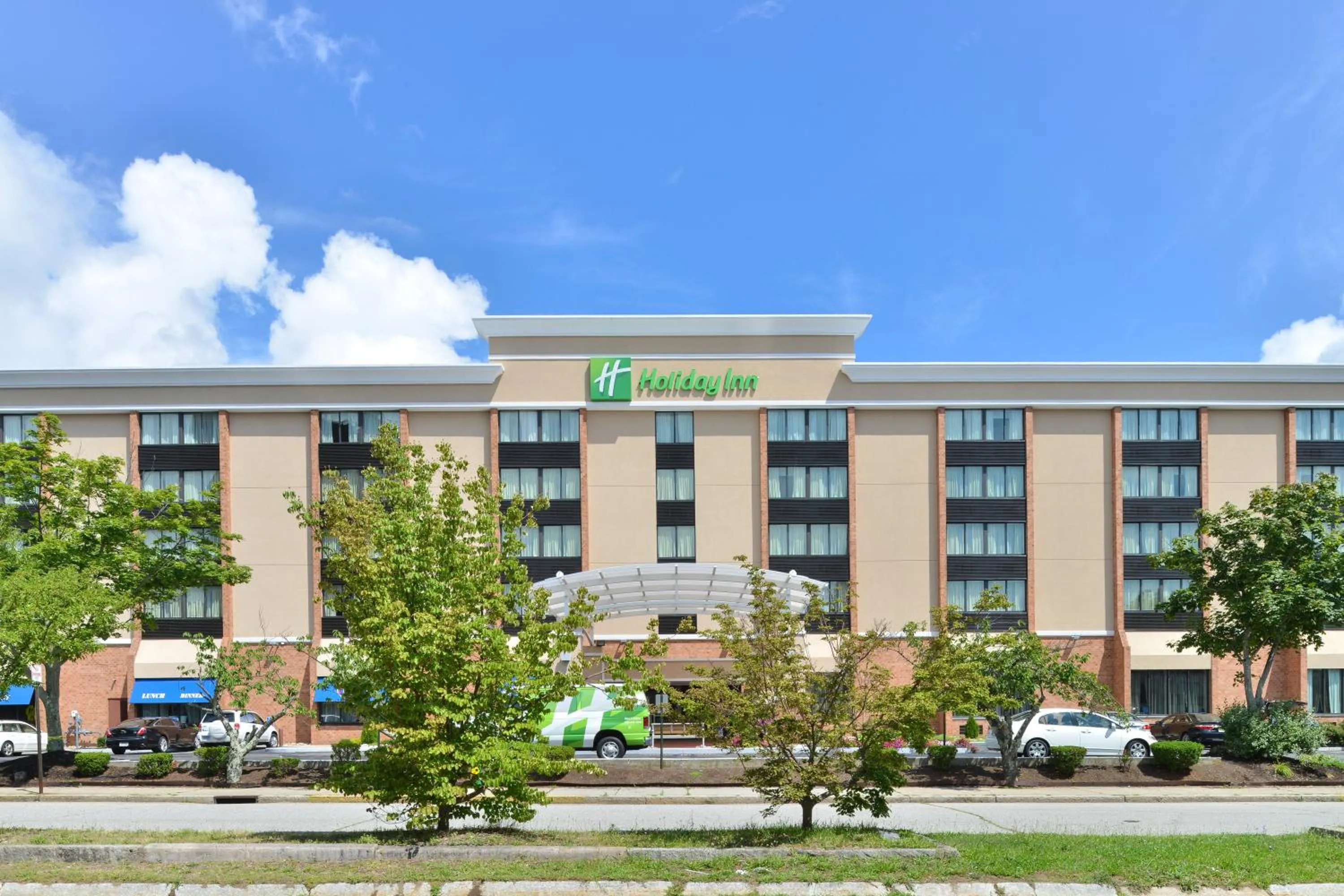 Property building in Holiday Inn New London by IHG