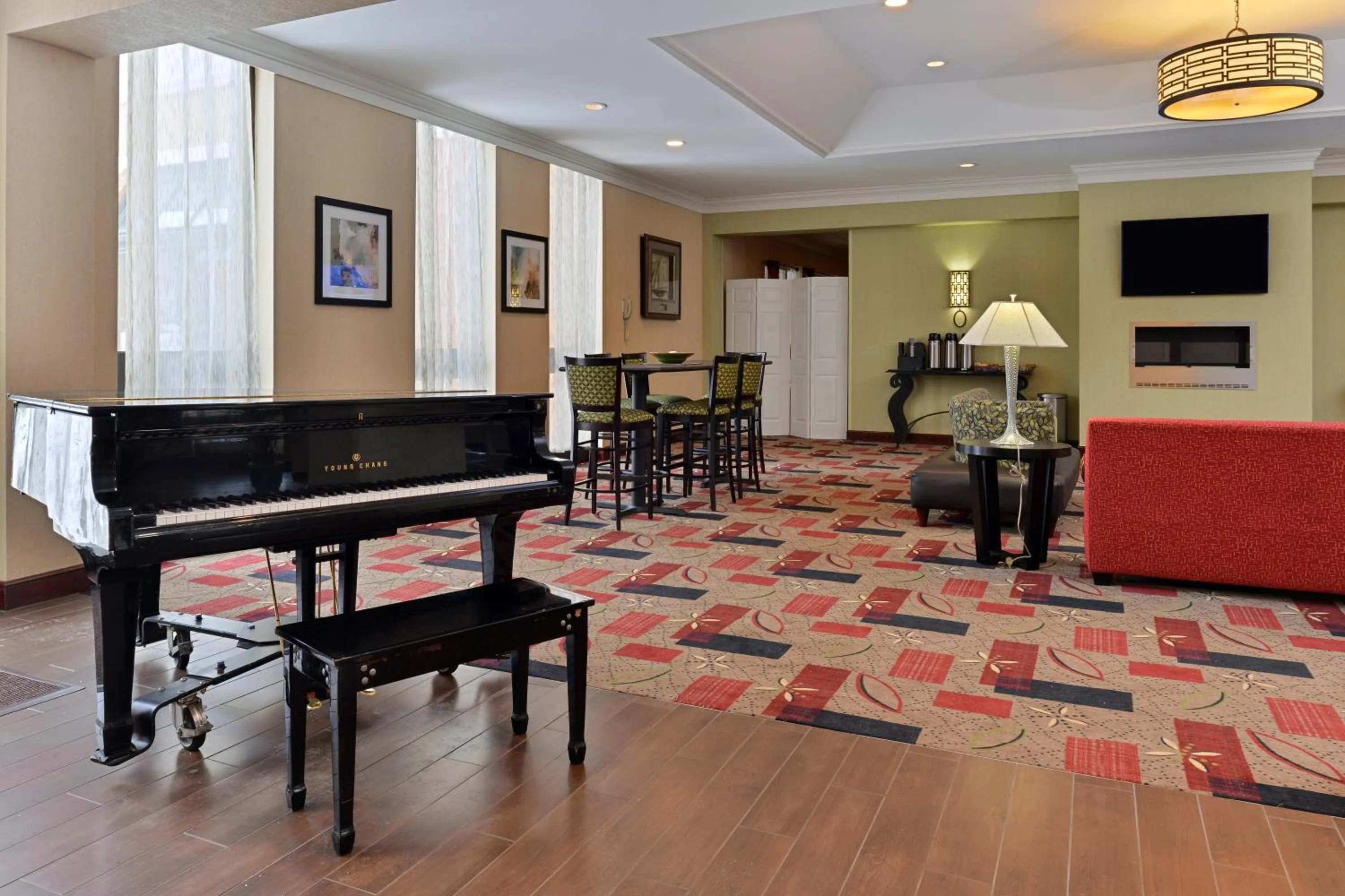 Property building in Holiday Inn New London by IHG