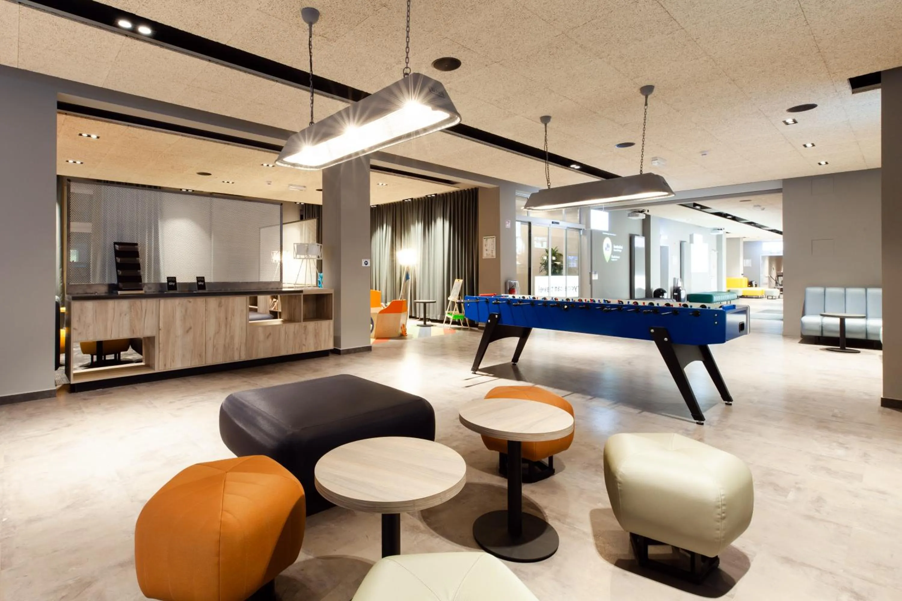 Lobby or reception in a&o Frankfurt Ostend