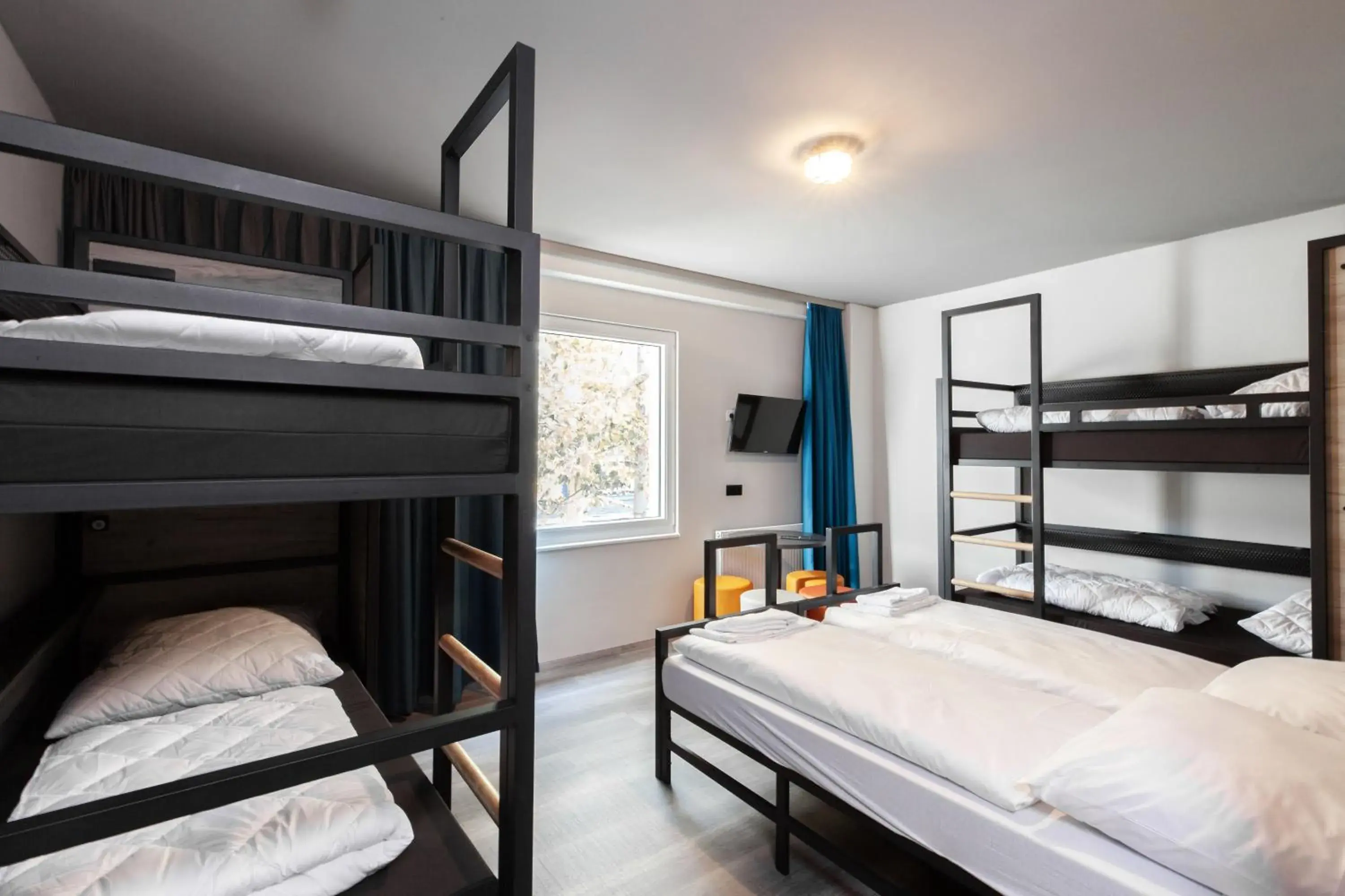 Bed in 6-Bed Mixed Dormitory Room in a&o Frankfurt Ostend Bed in 6-Bed Mixed Dormitory Room in a&o Frankfurt Ostend