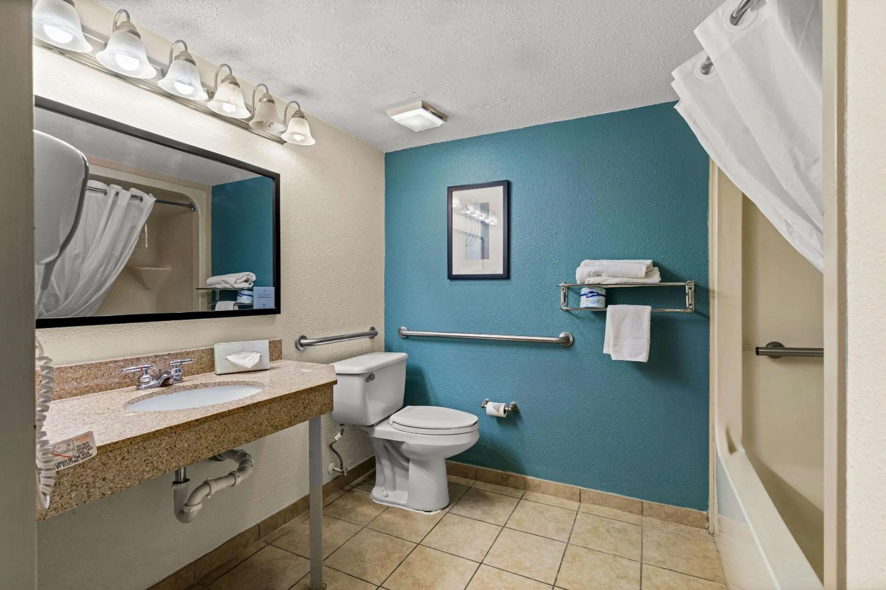 Bedroom in Sleep Inn Wilmington near University