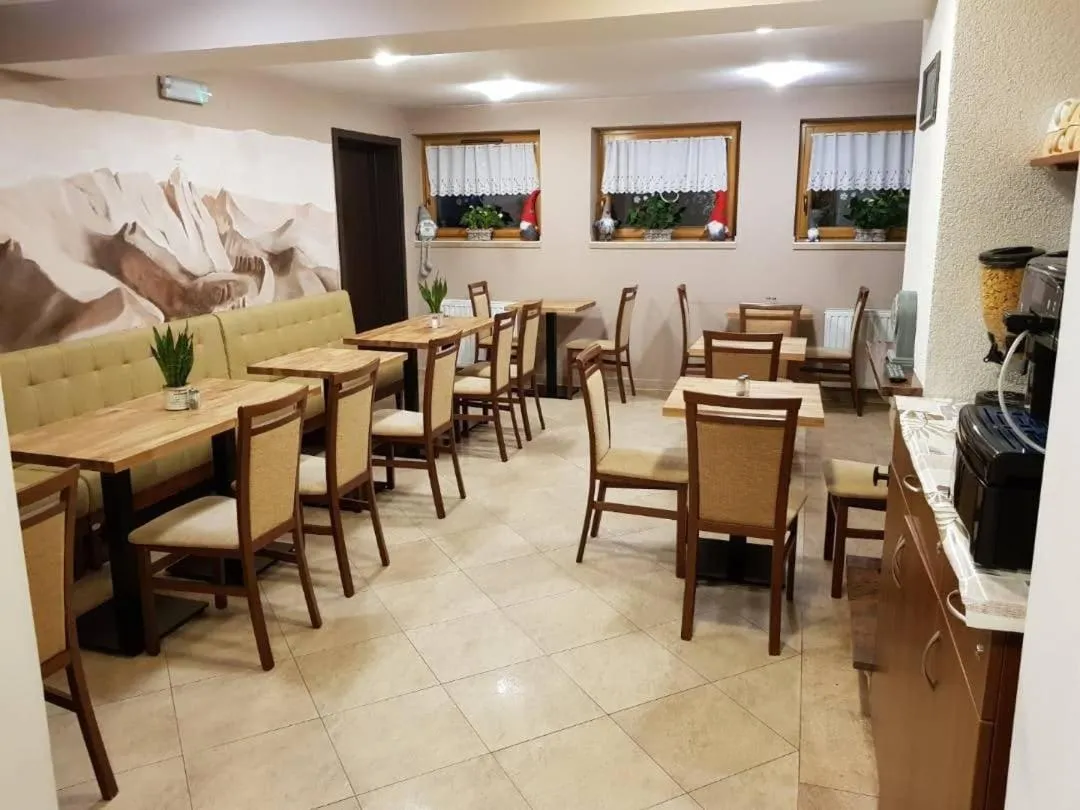 Dining area in Pensjonat Arnika