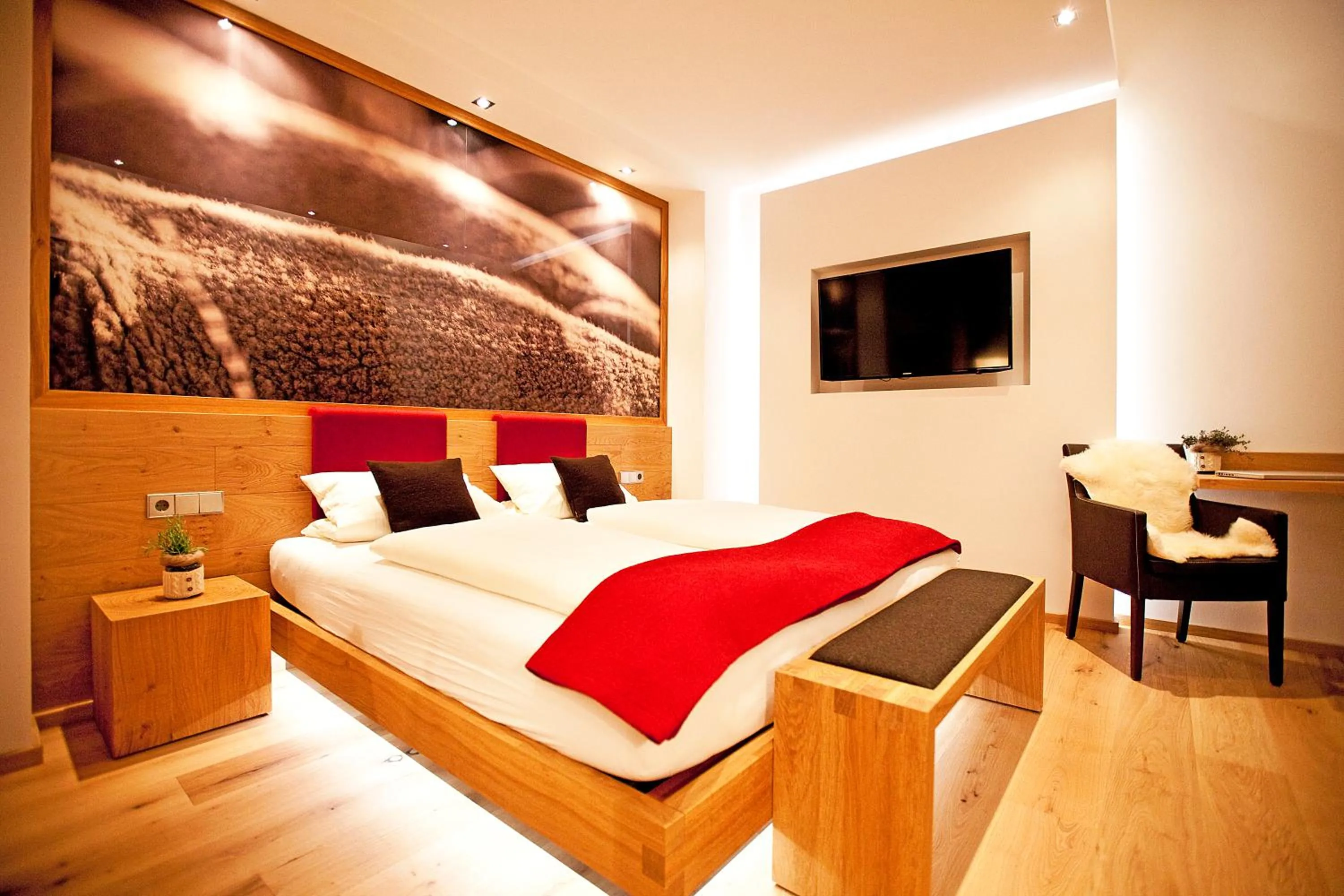 Photo of the whole room, Bed in Widmann's Löwen