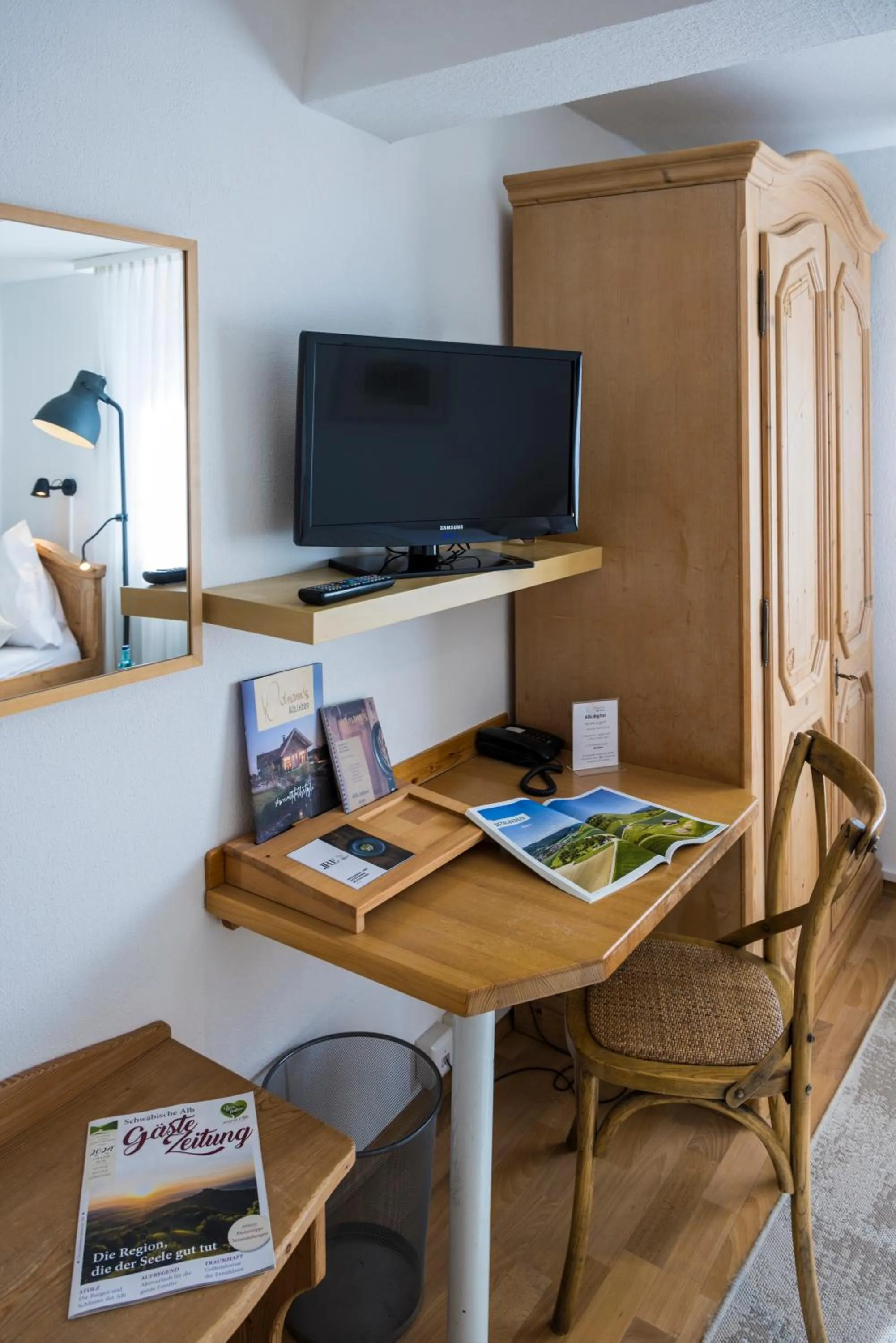 Seating area in Widmann's Löwen