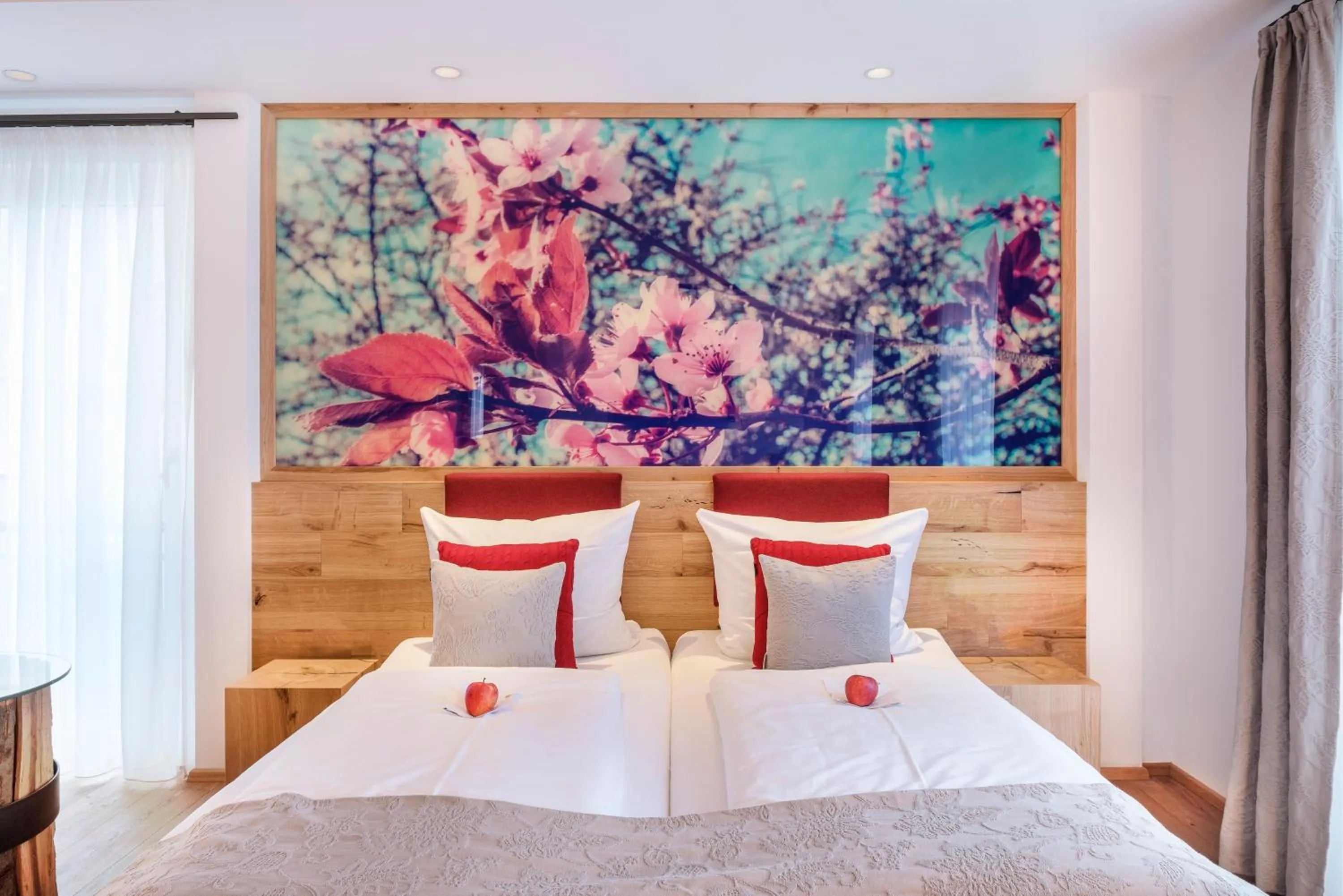 Photo of the whole room, Bed in Widmann's Löwen