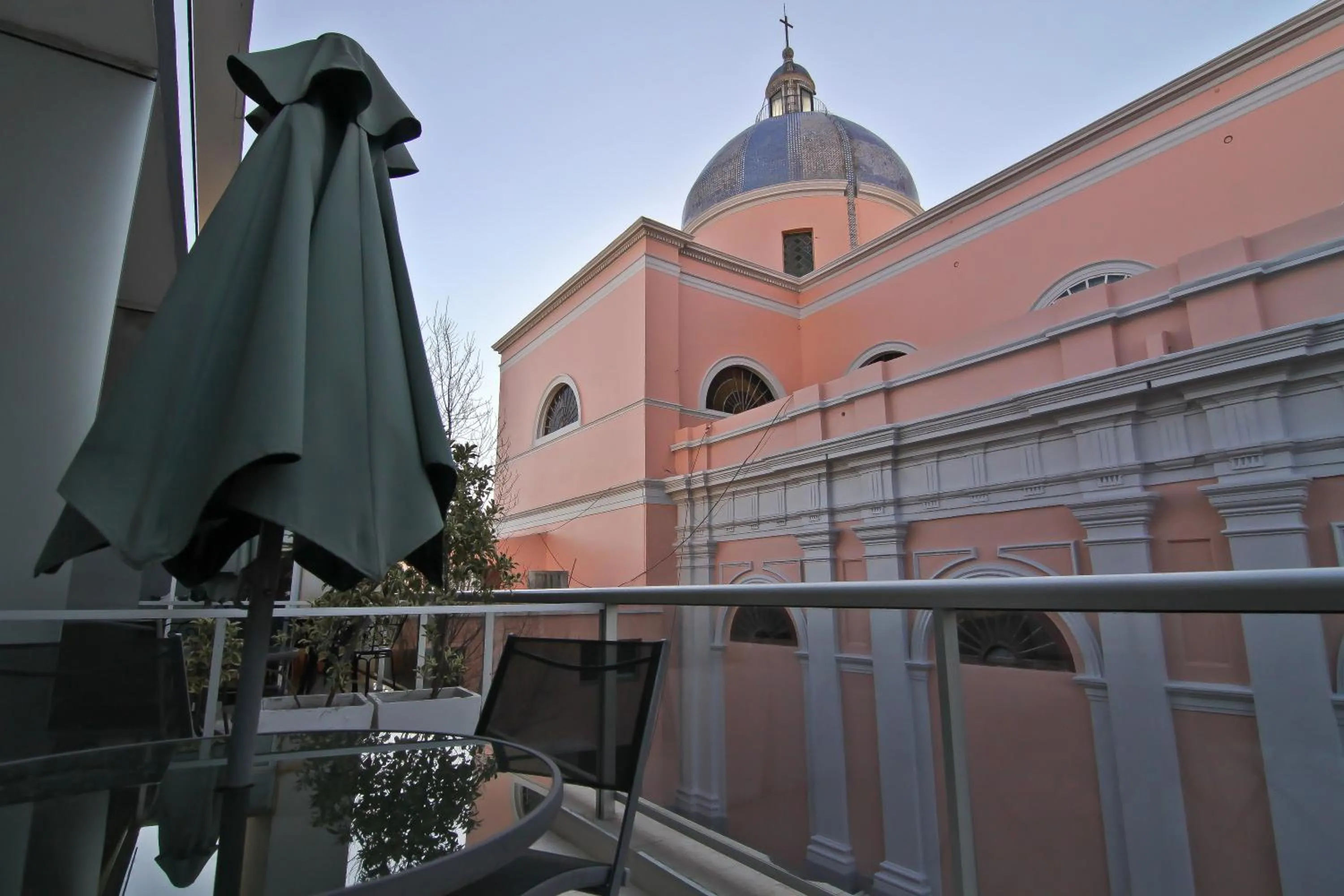 Balcony/Terrace in De la Plaza Hotel