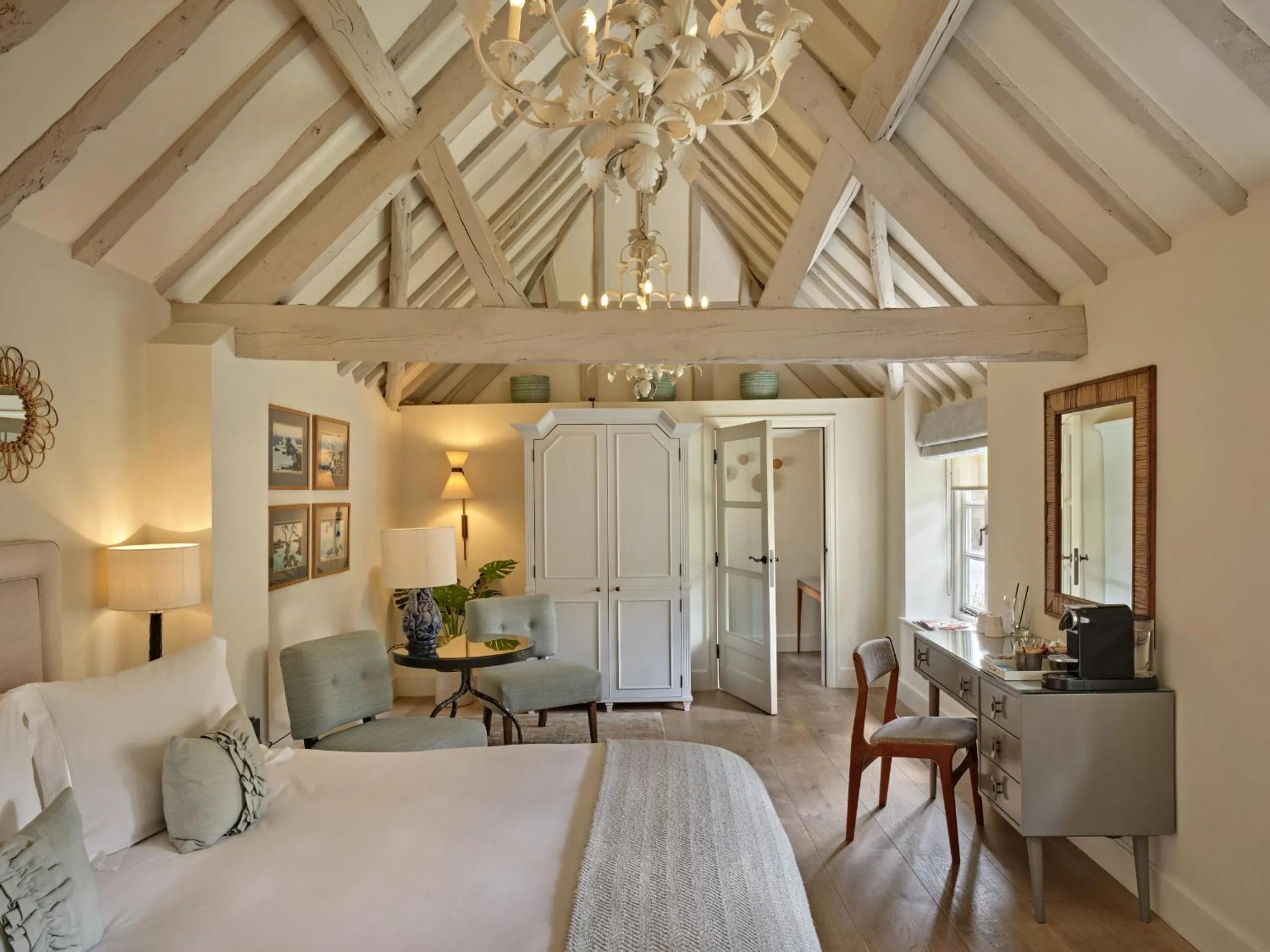 Bedroom, Bed in Dormy House Hotel