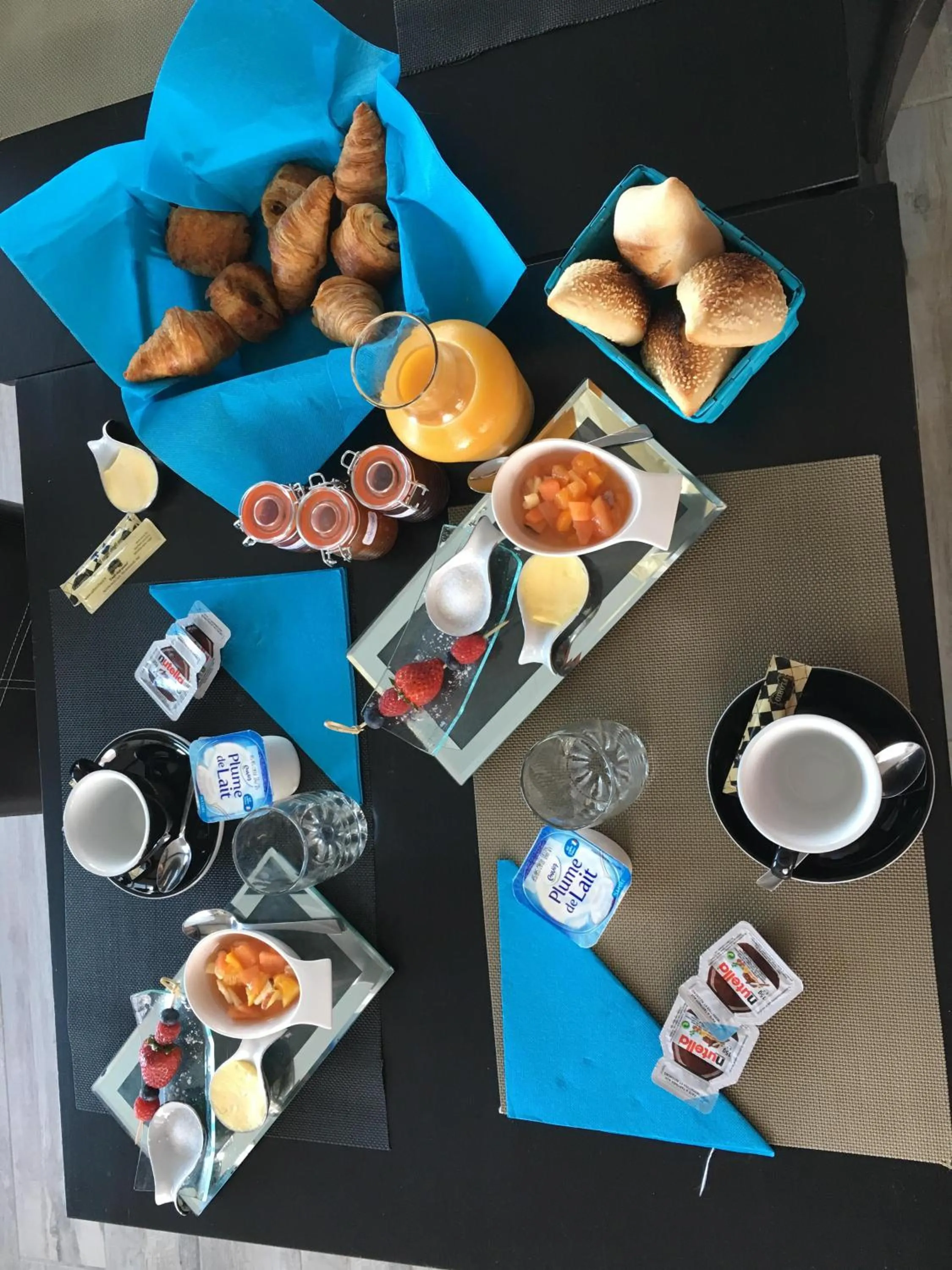 Breakfast in L'instant