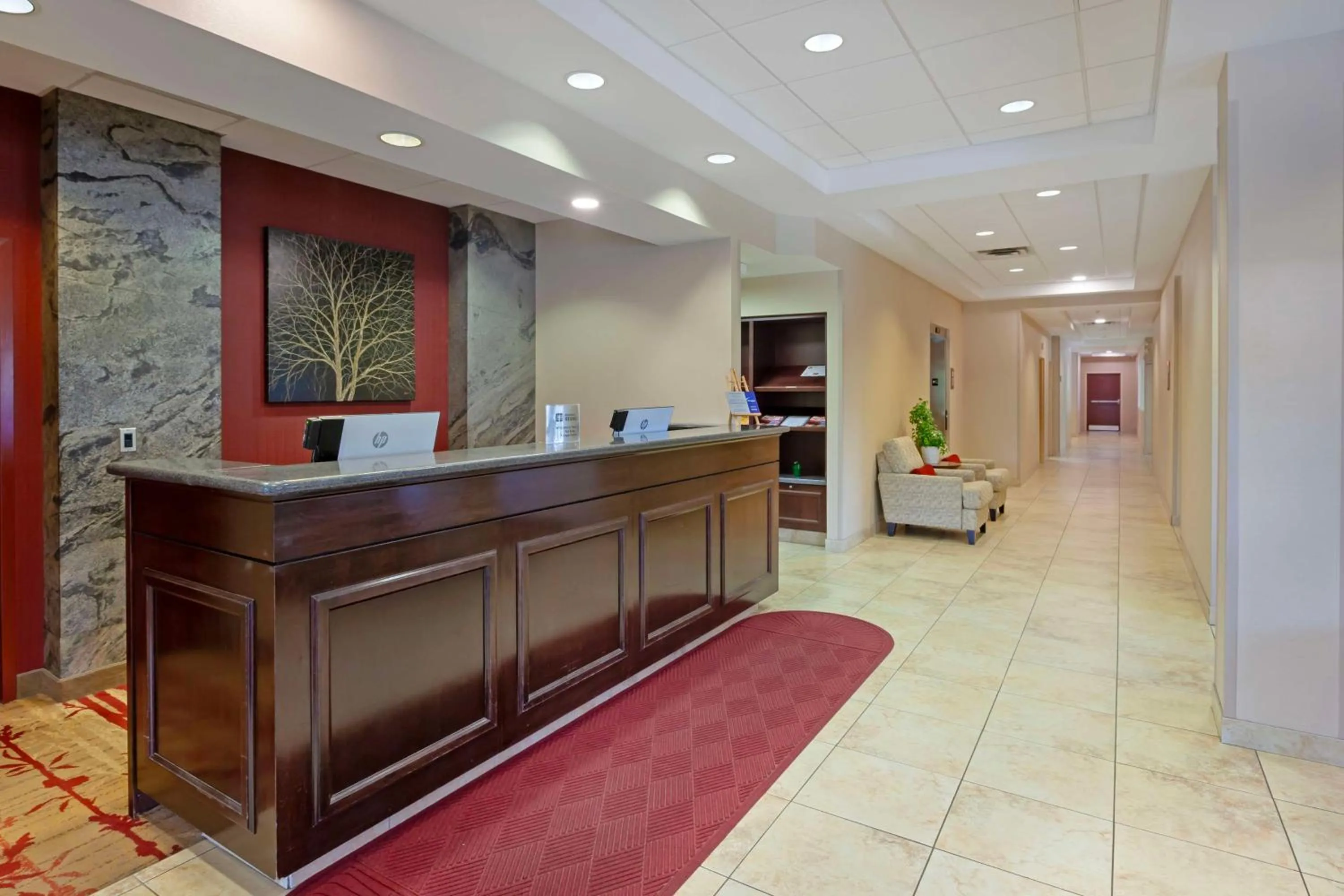 Lobby or reception in Best Western Plus Muskoka Inn