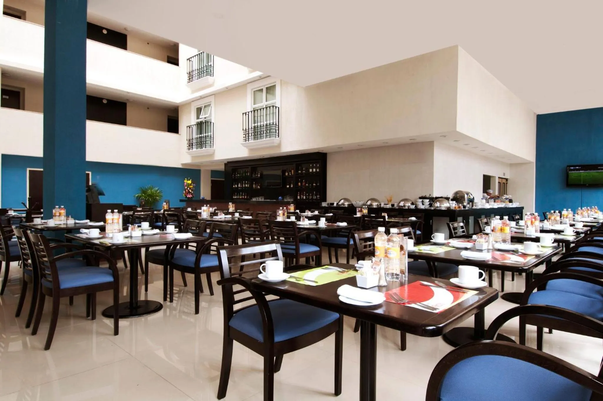 Restaurant/places to eat in Fiesta Inn Toluca Centro