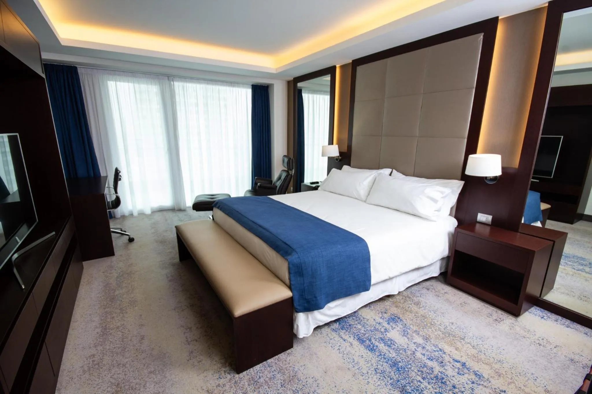 Bed in Antay Hotel & Spa