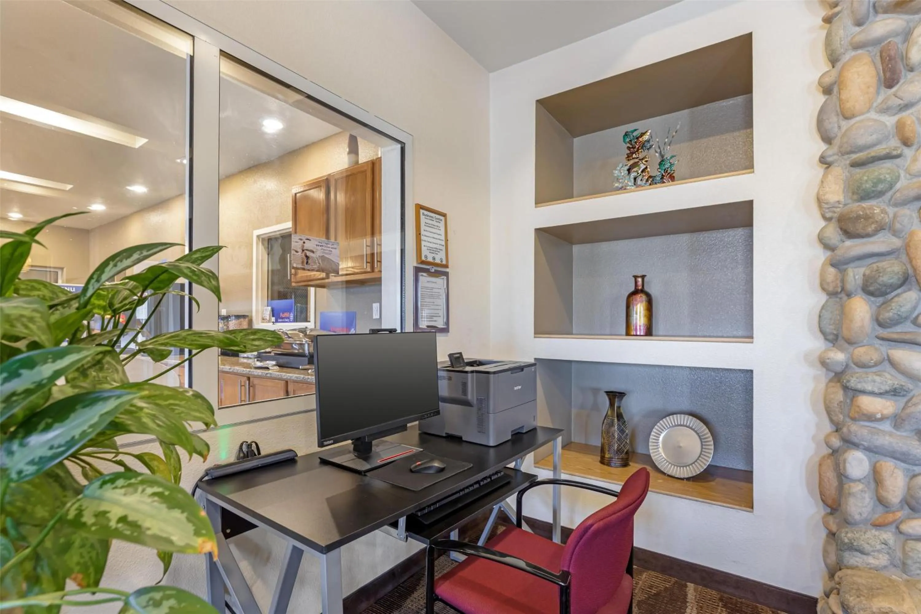 Business facilities in Best Western Firestone Inn & Suites