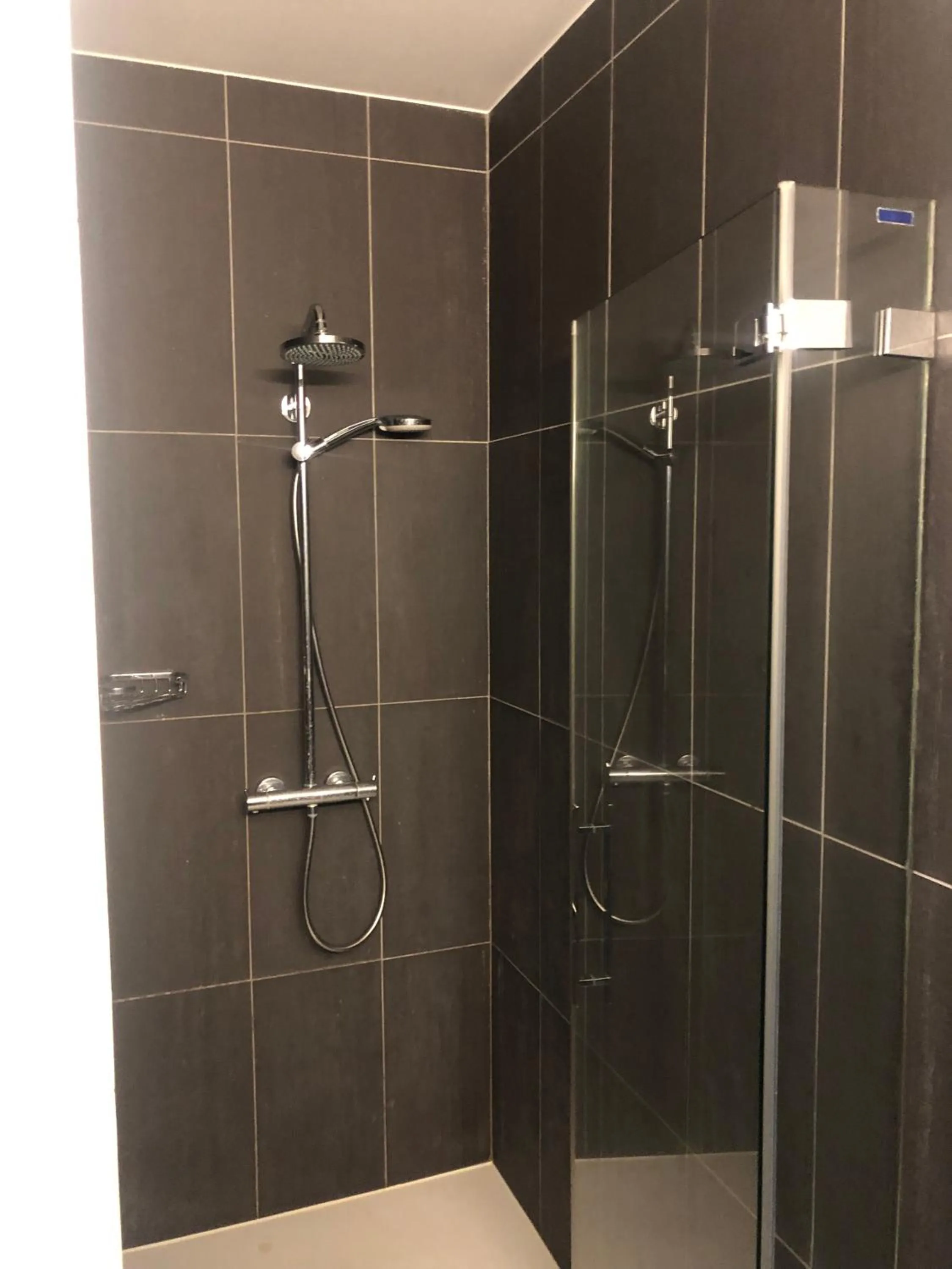 Shower in B&B Loft Jamar Gare Du Midi