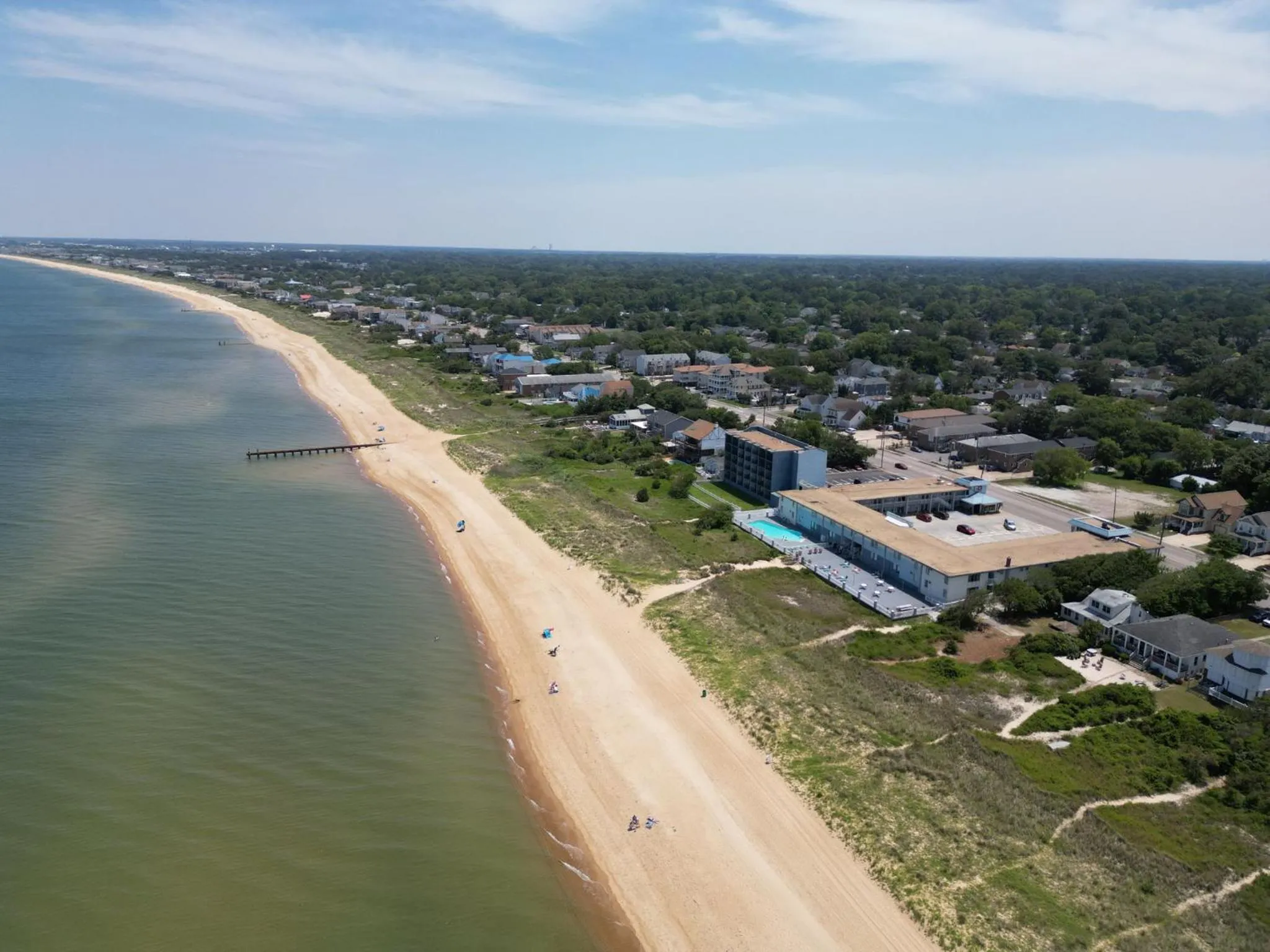 Beach in Best Western Plus Holiday Sands Inn & Suites