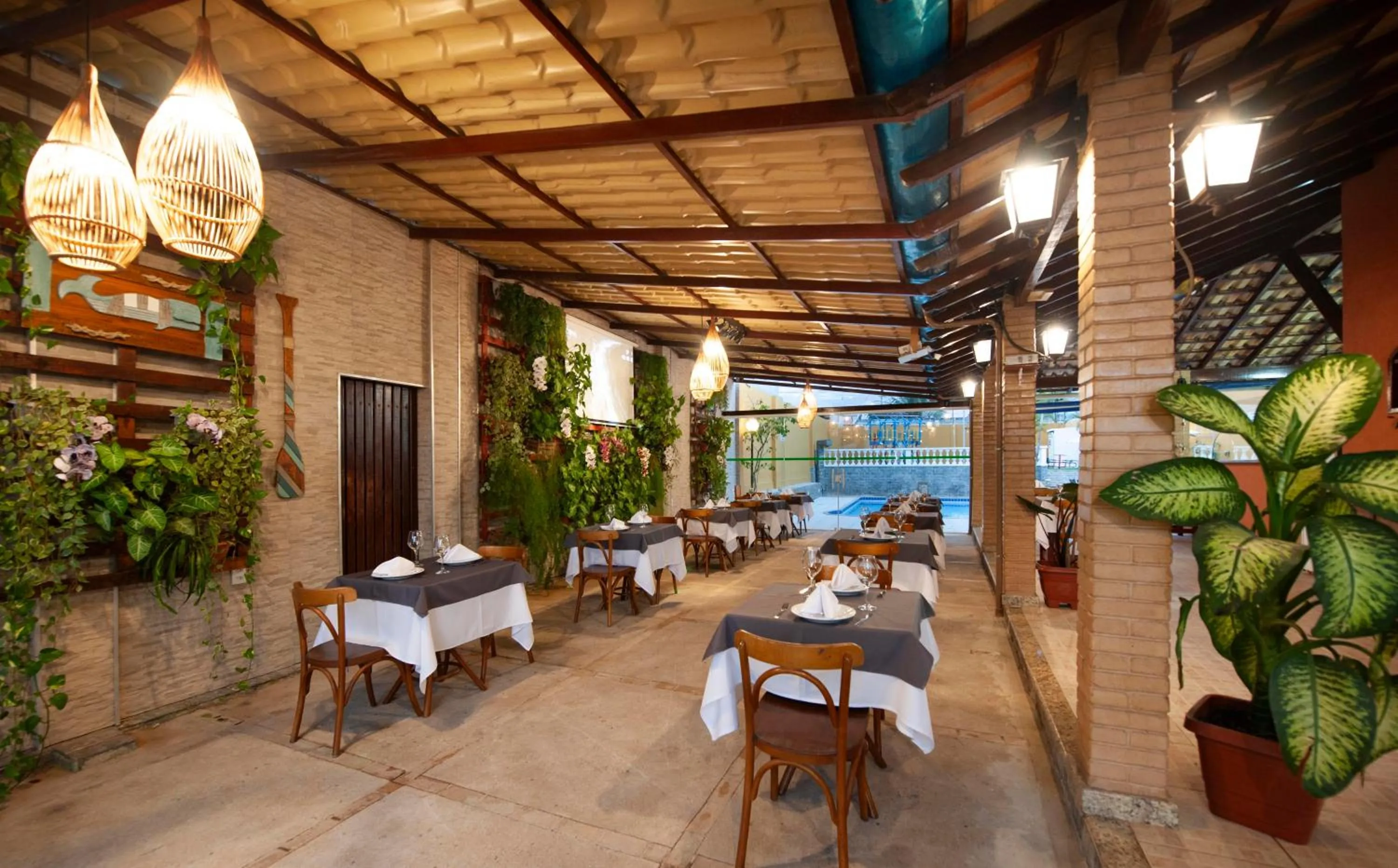 Restaurant/places to eat in Pousada Timoneiro