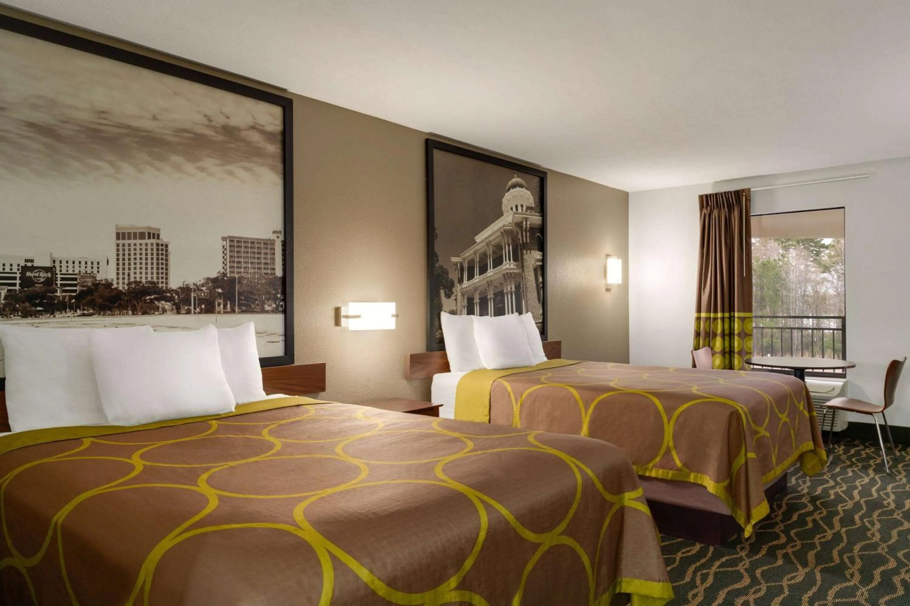 Photo of the whole room, Bed in Super 8 by Wyndham Pearl/Jackson/East