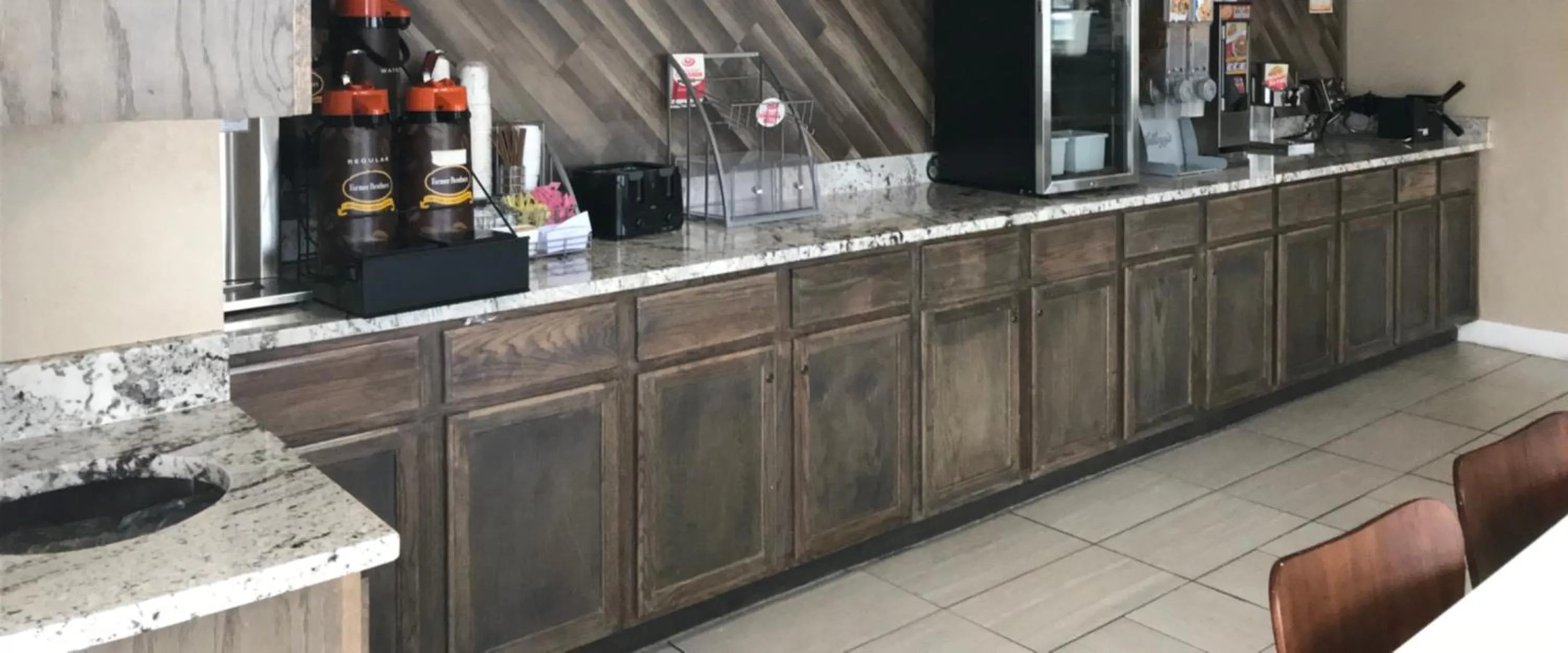 Breakfast in Super 8 by Wyndham Jackson Ridgeland