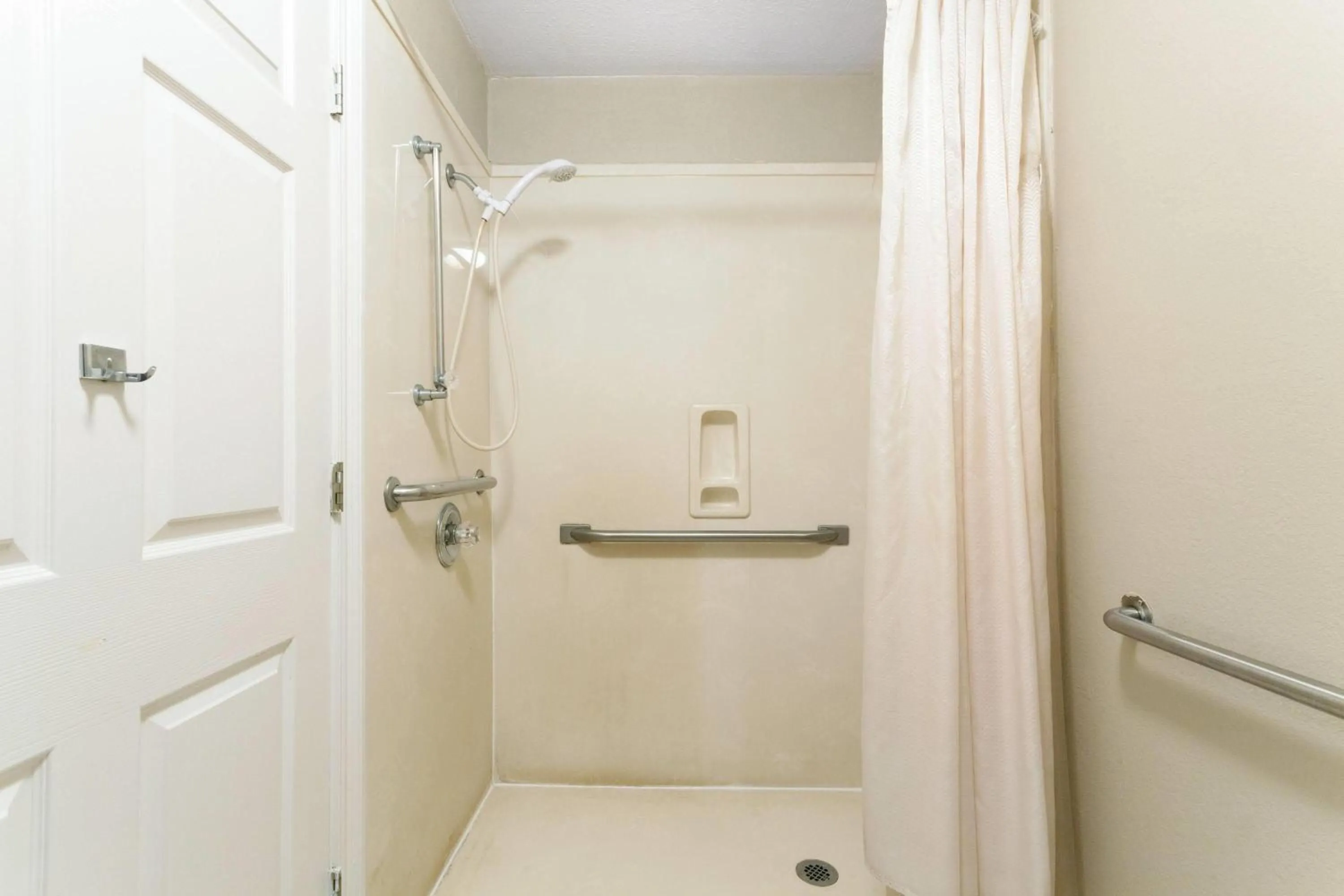 Shower in Super 8 by Wyndham Jackson Ridgeland