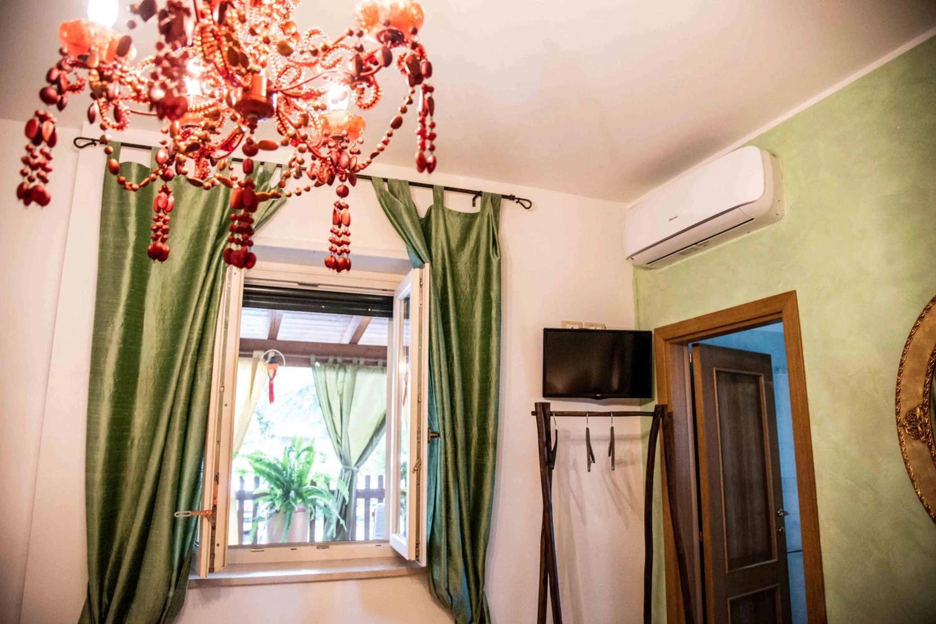 TV and multimedia in Sogni d'oro