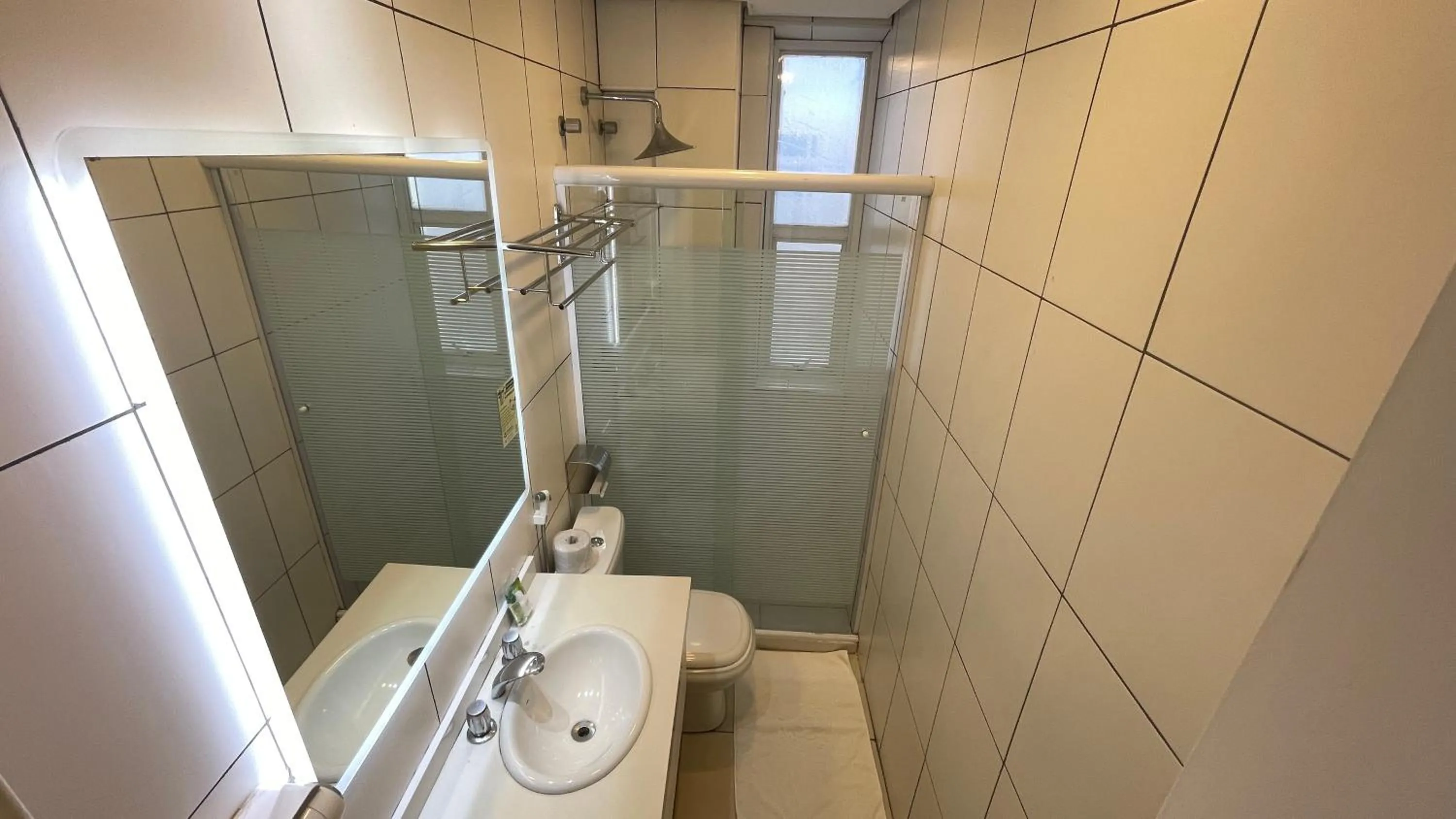 Bathroom in Hotel Global Grupos