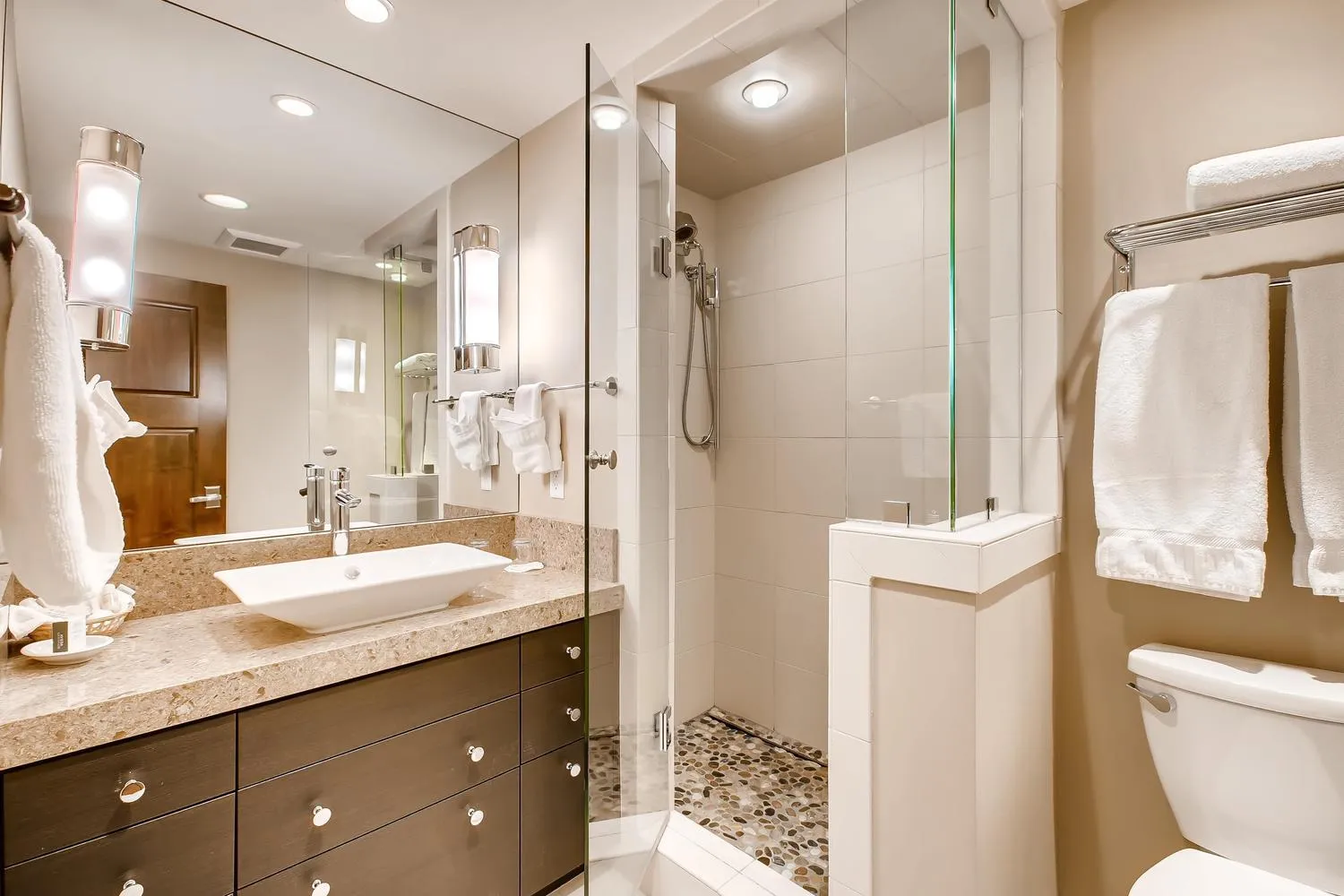 Shower in Lodge Tower