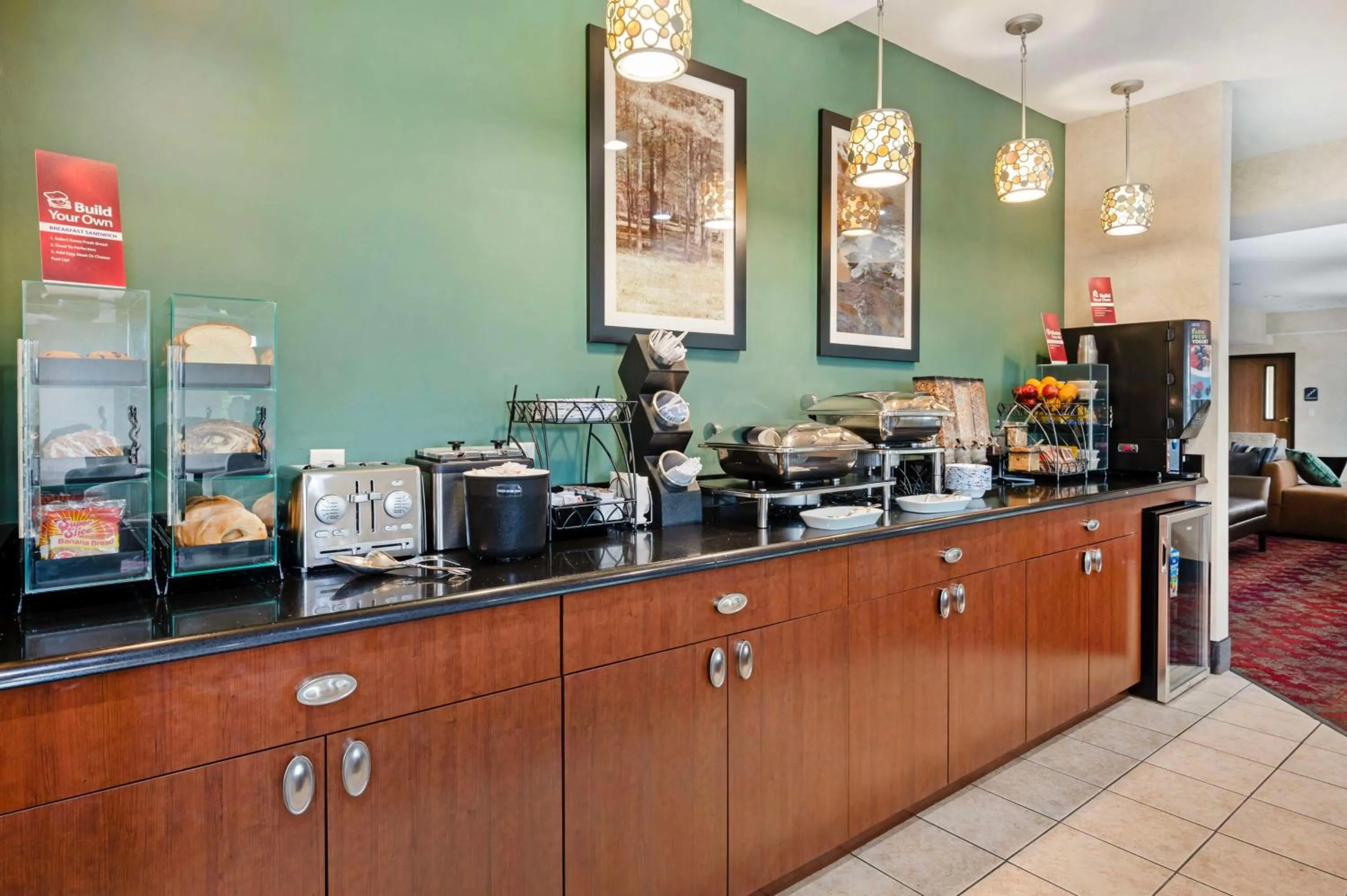 Breakfast in Best Western Plus Howe Inn