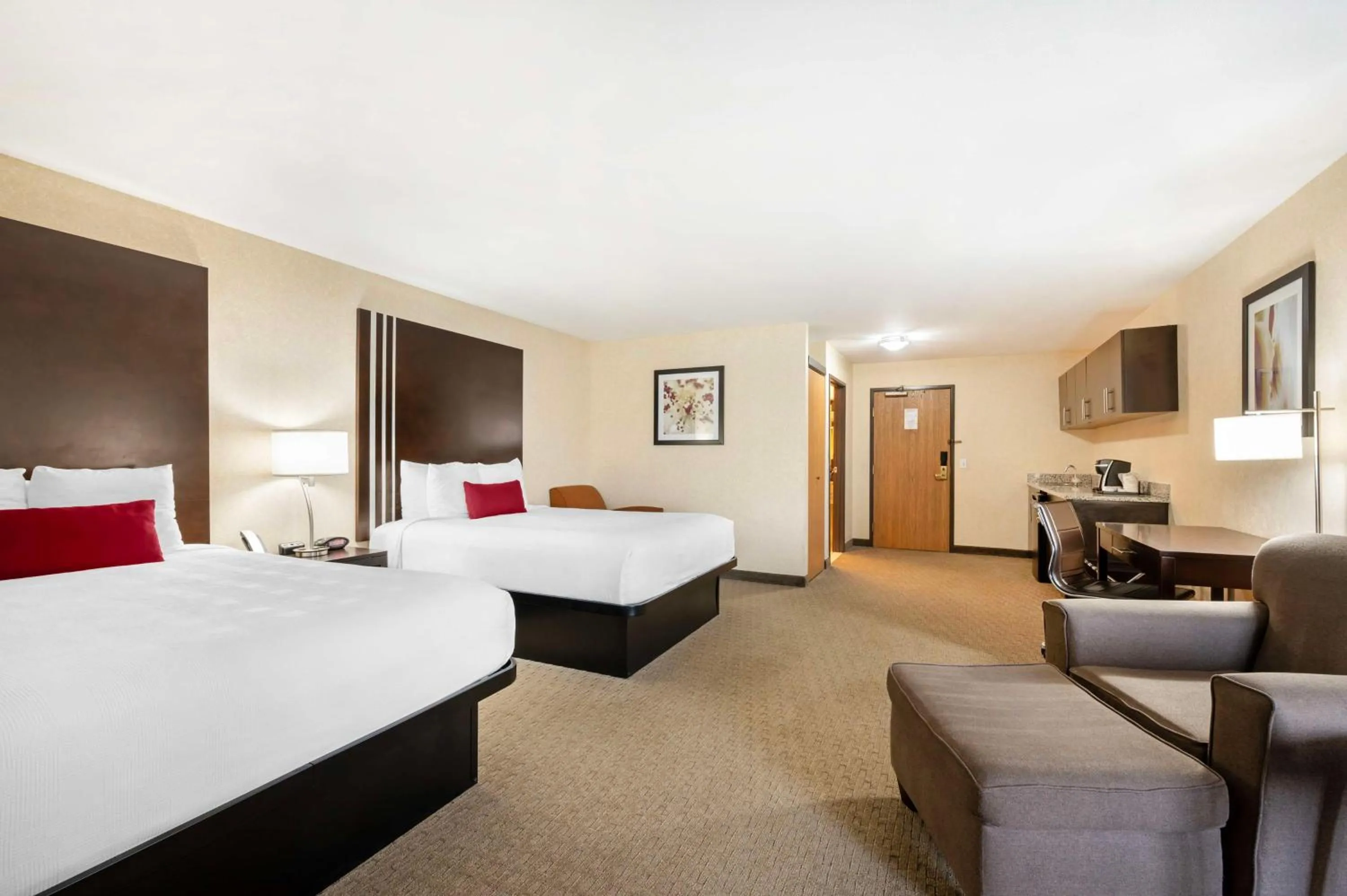 Bedroom, Bed in Best Western Plus Howe Inn