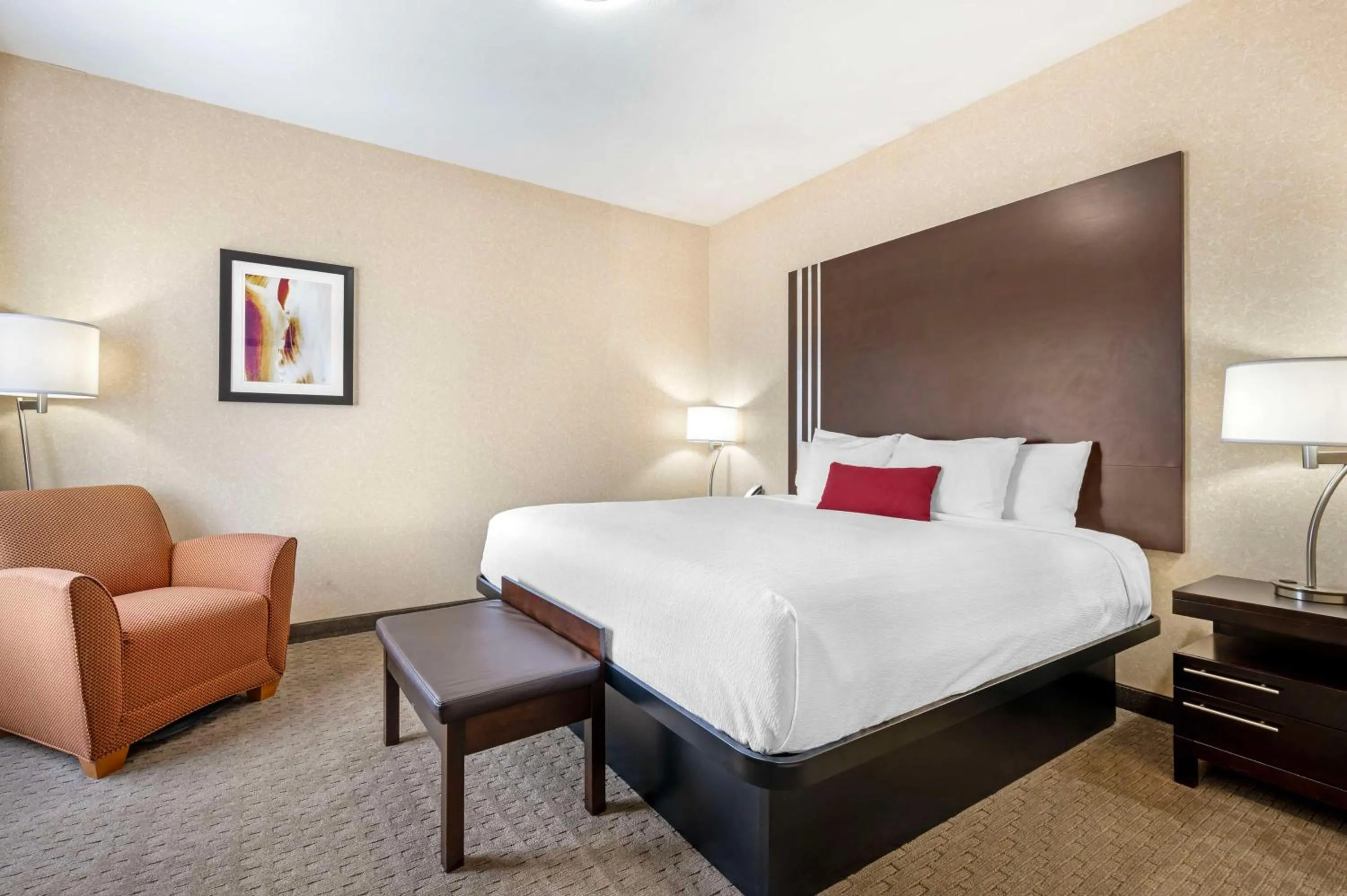 Bedroom, Bed in Best Western Plus Howe Inn