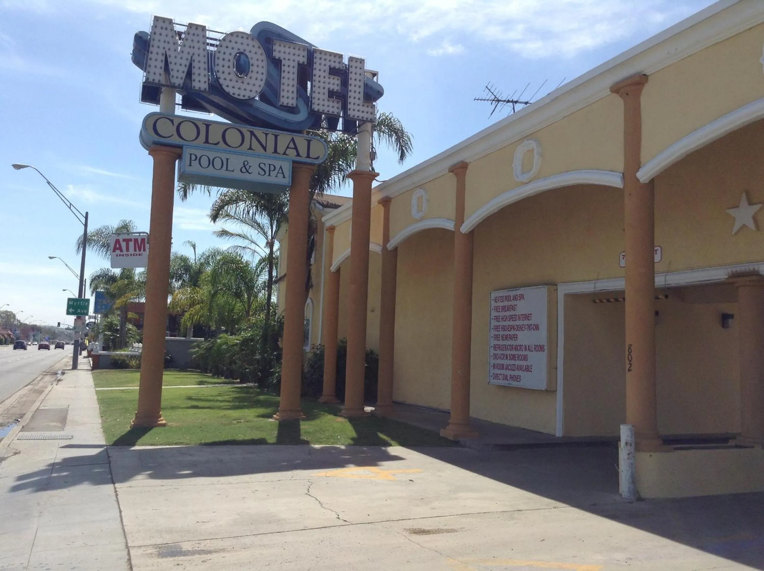 Facade/entrance, Property Logo/Sign in Colonial Pool & Spa Motel