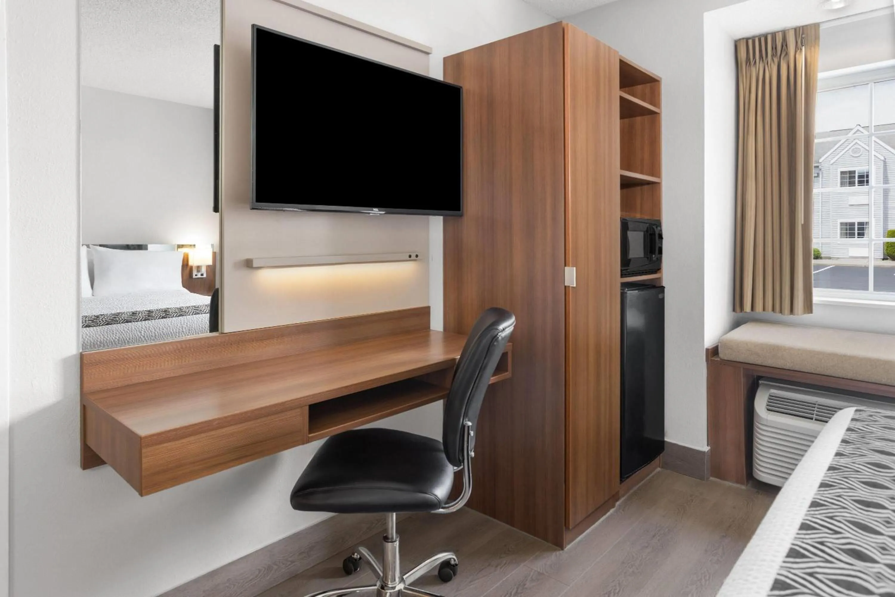 Photo of the whole room, Bed in Microtel Inn by Wyndham - Albany Airport