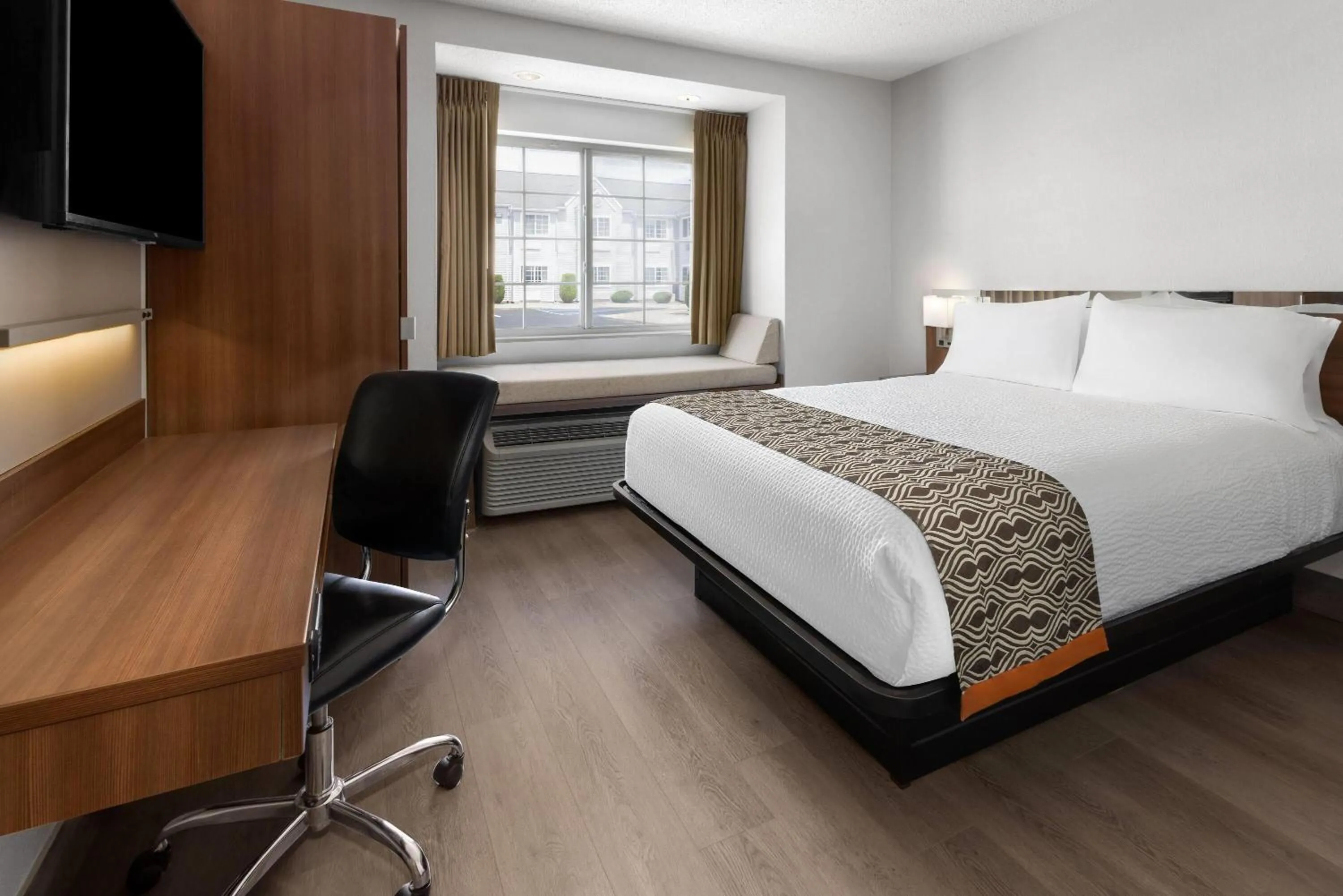 Photo of the whole room, Bed in Microtel Inn by Wyndham - Albany Airport