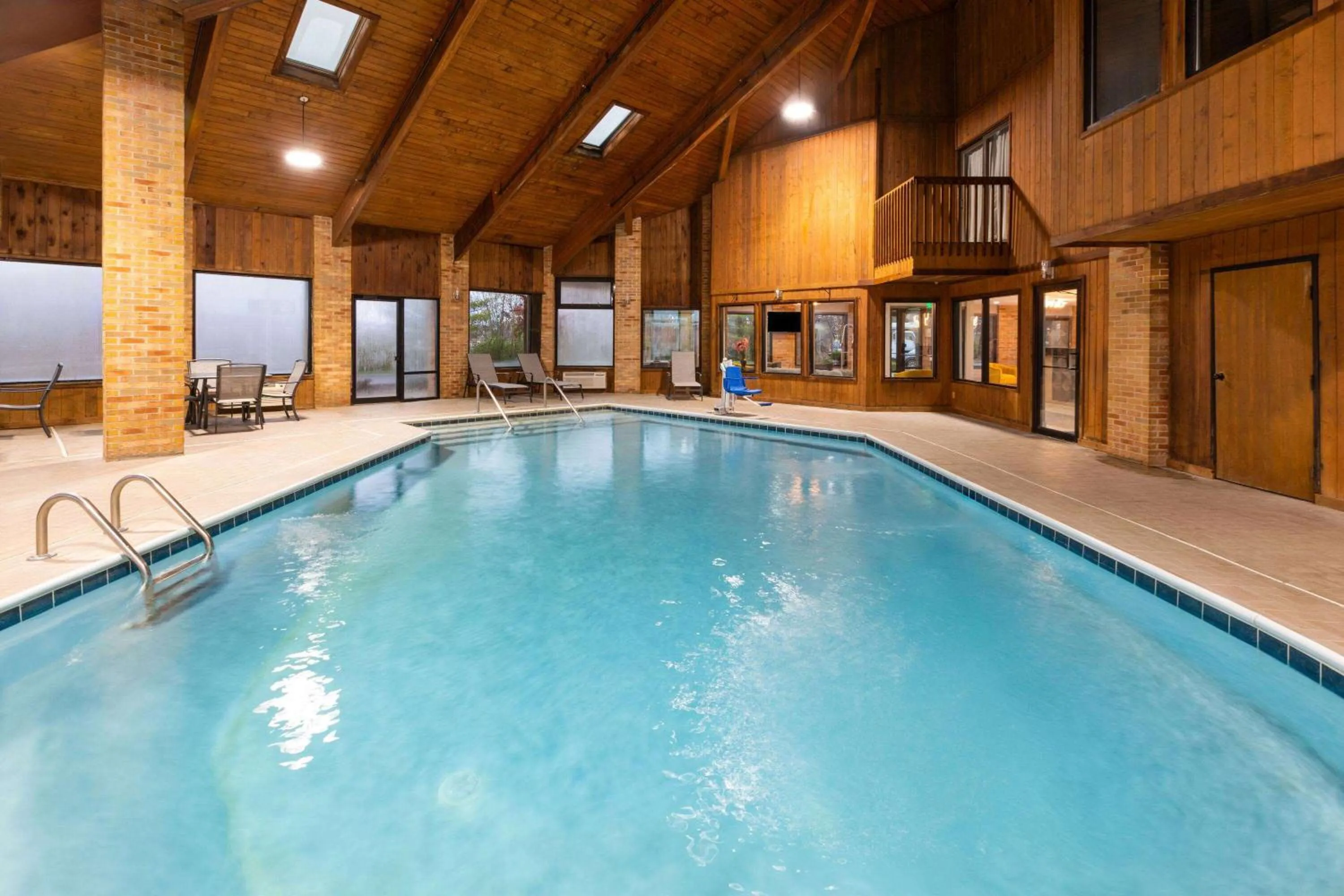 Swimming pool in Baymont by Wyndham Warrenton