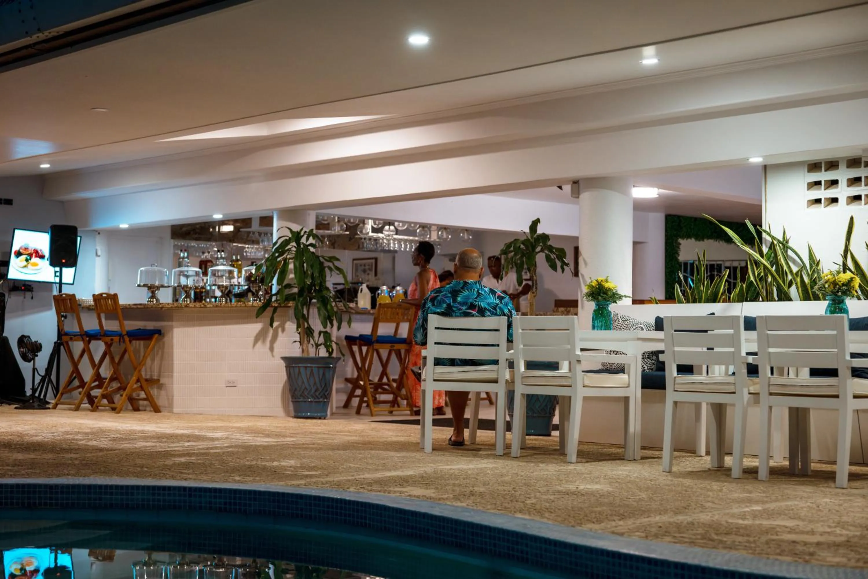 Inner courtyard view in Pirate's Inn