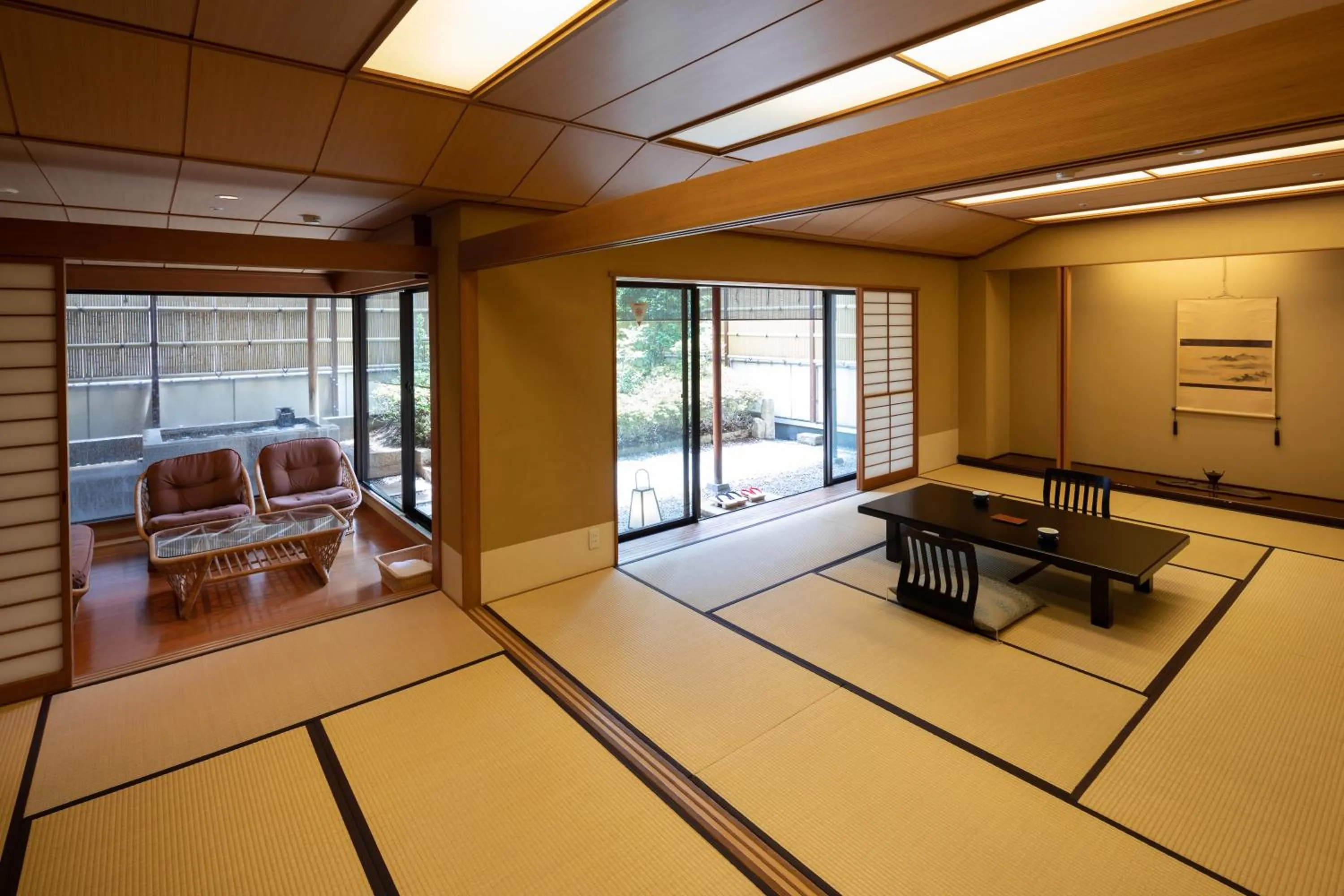 Inner courtyard view in Hotel Danrokan