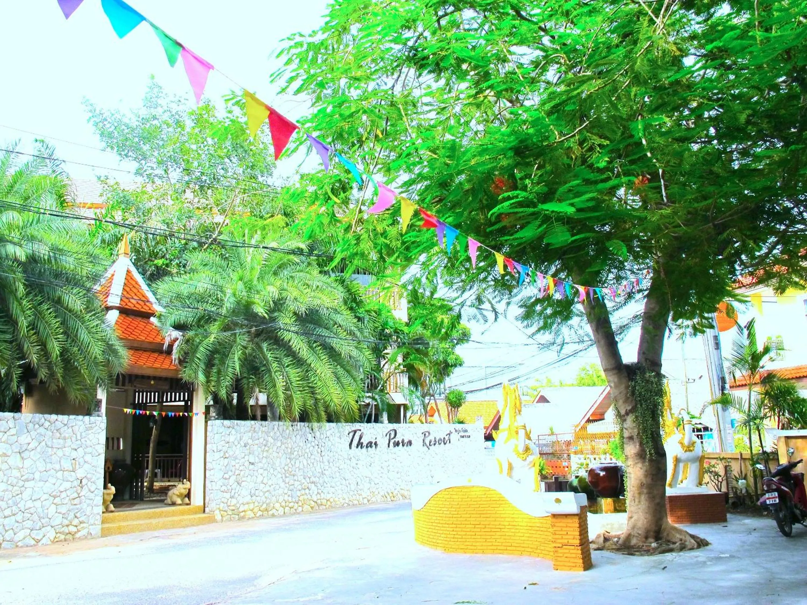 Facade/entrance in Thai Pura Resort