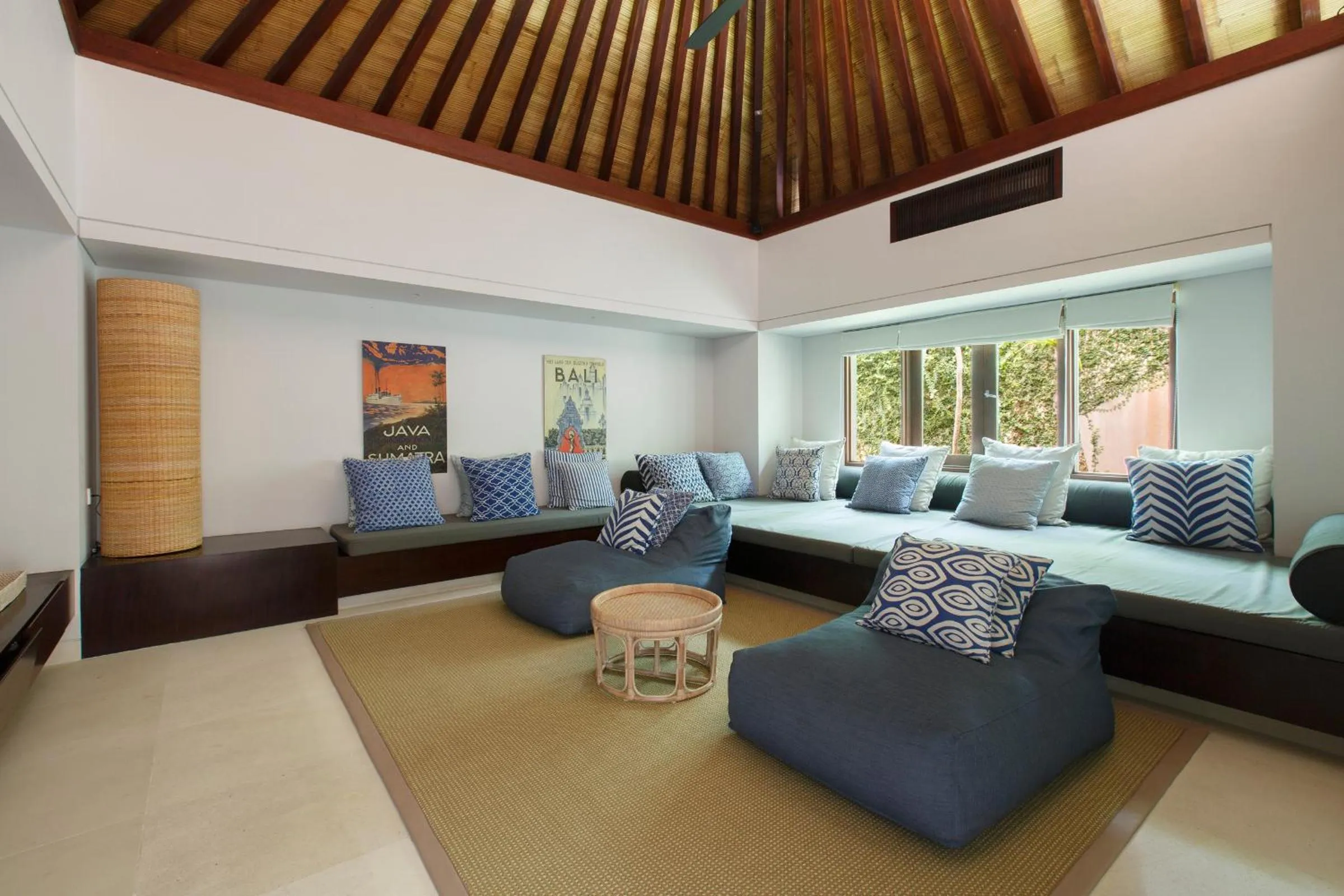 TV and multimedia in The Ungasan Clifftop Resort