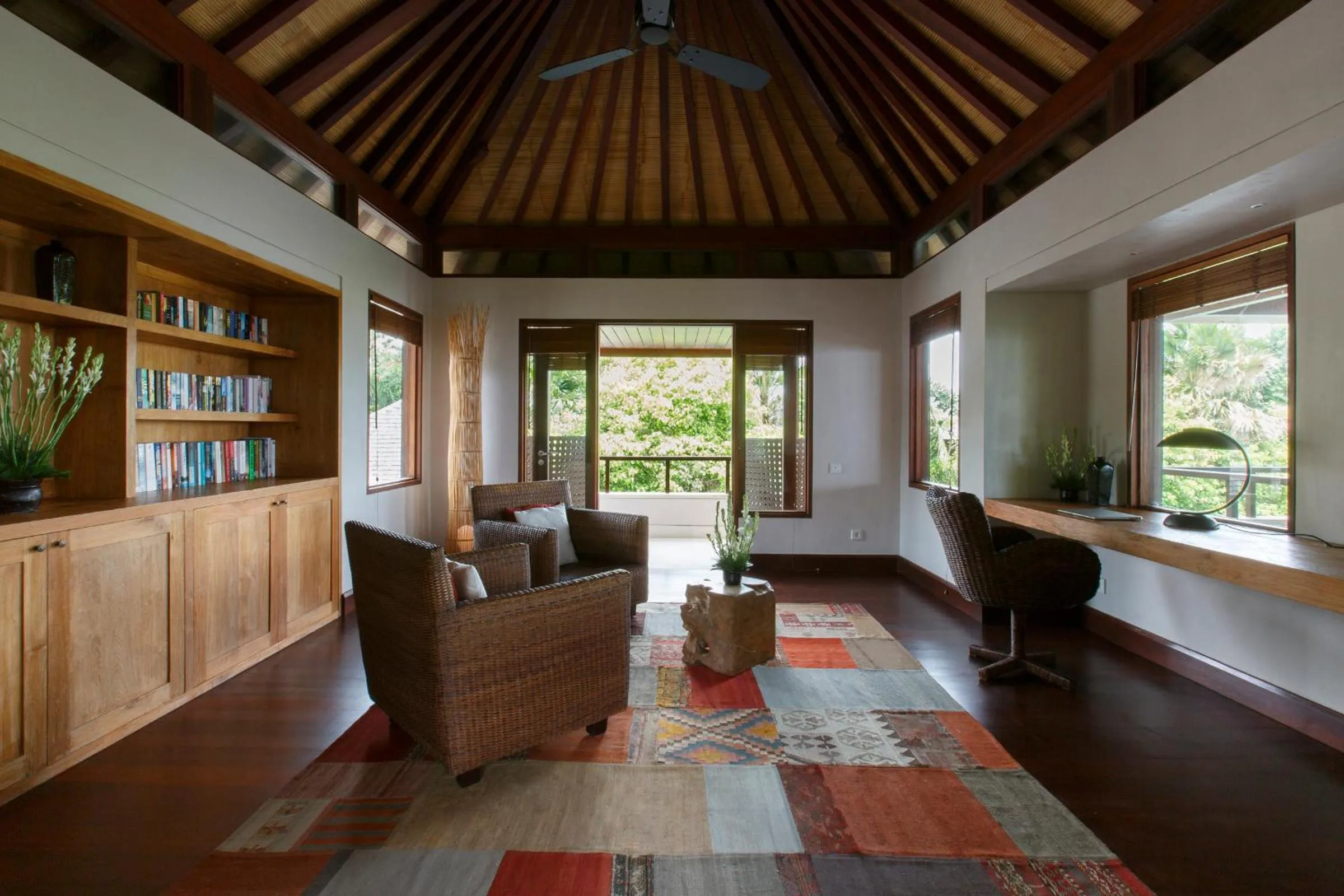 Library in The Ungasan Clifftop Resort