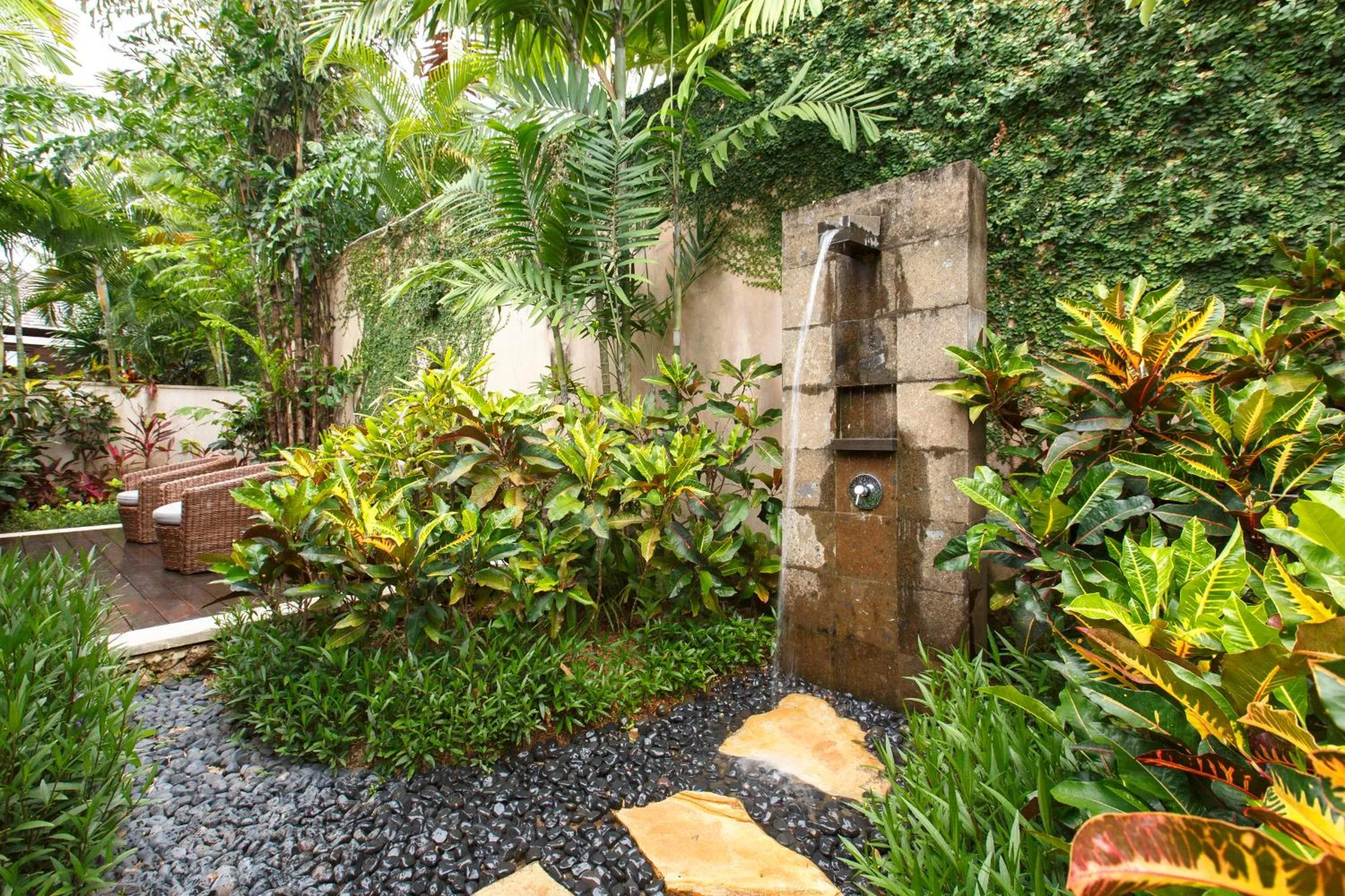 Garden in The Ungasan Clifftop Resort