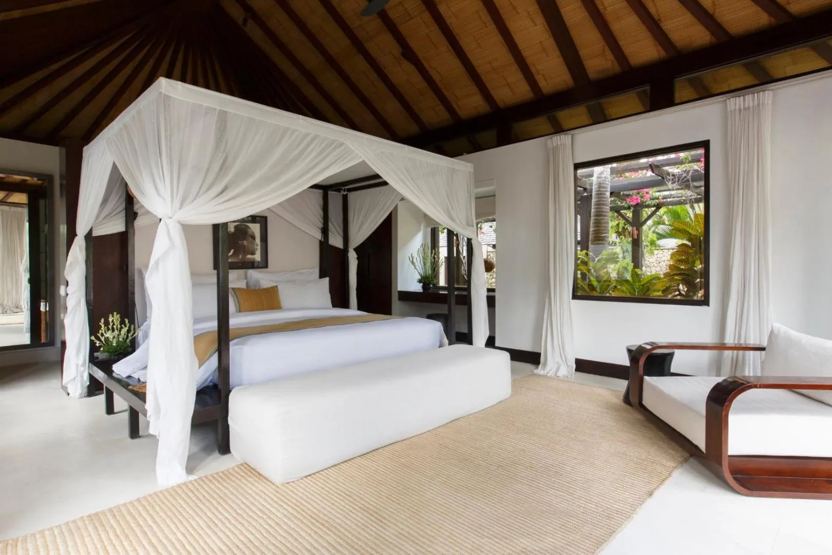 Bed in The Ungasan Clifftop Resort