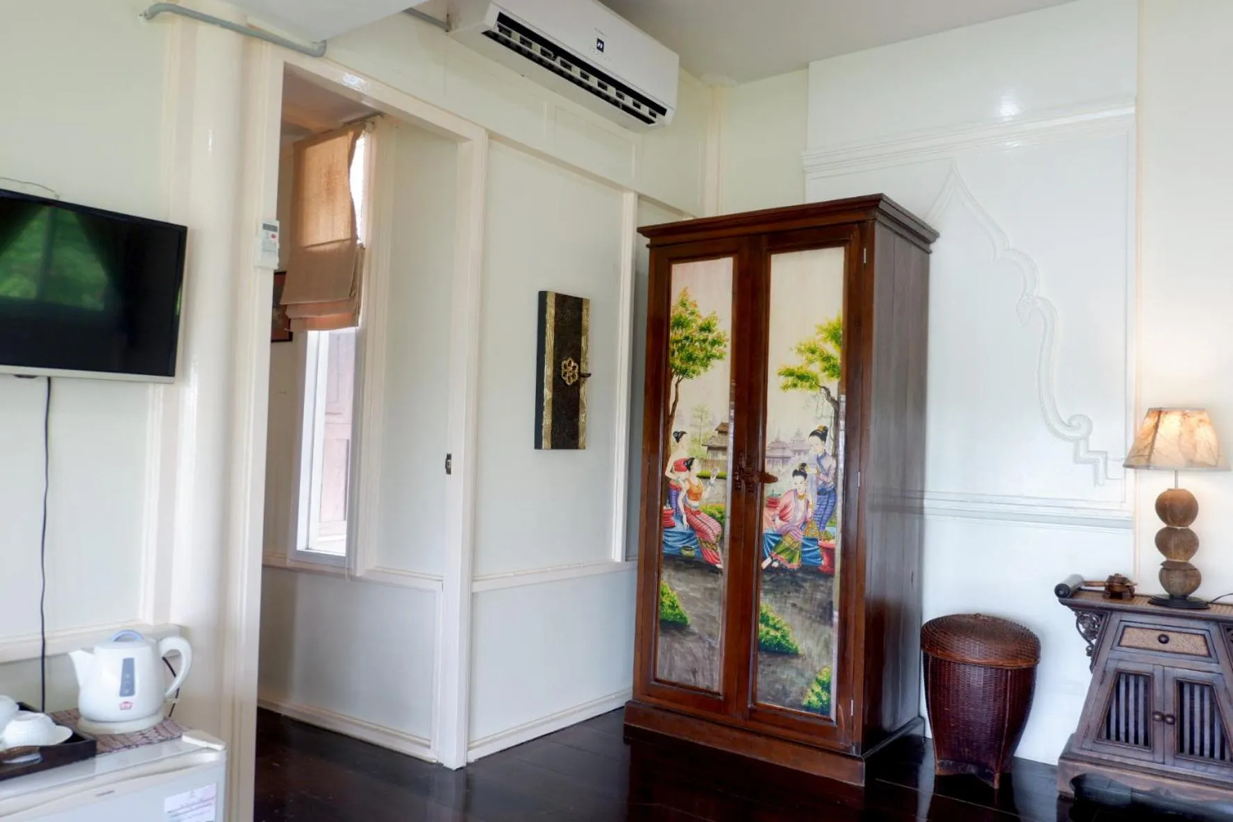 Ayutthaya Garden River Home