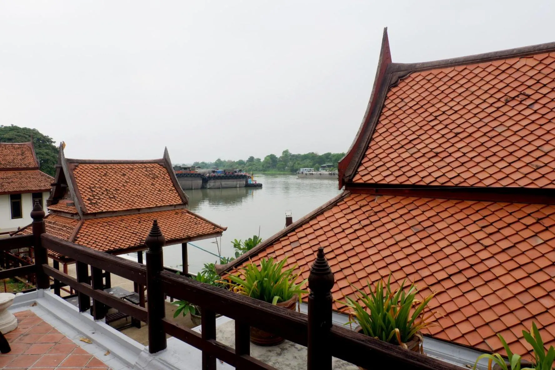 Balcony/Terrace in Ayutthaya Garden River Home