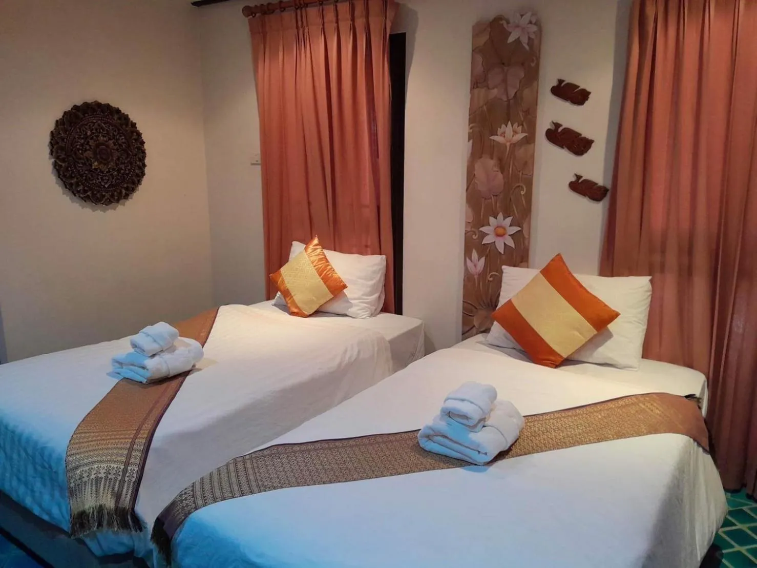 Bed in Ayutthaya Garden River Home